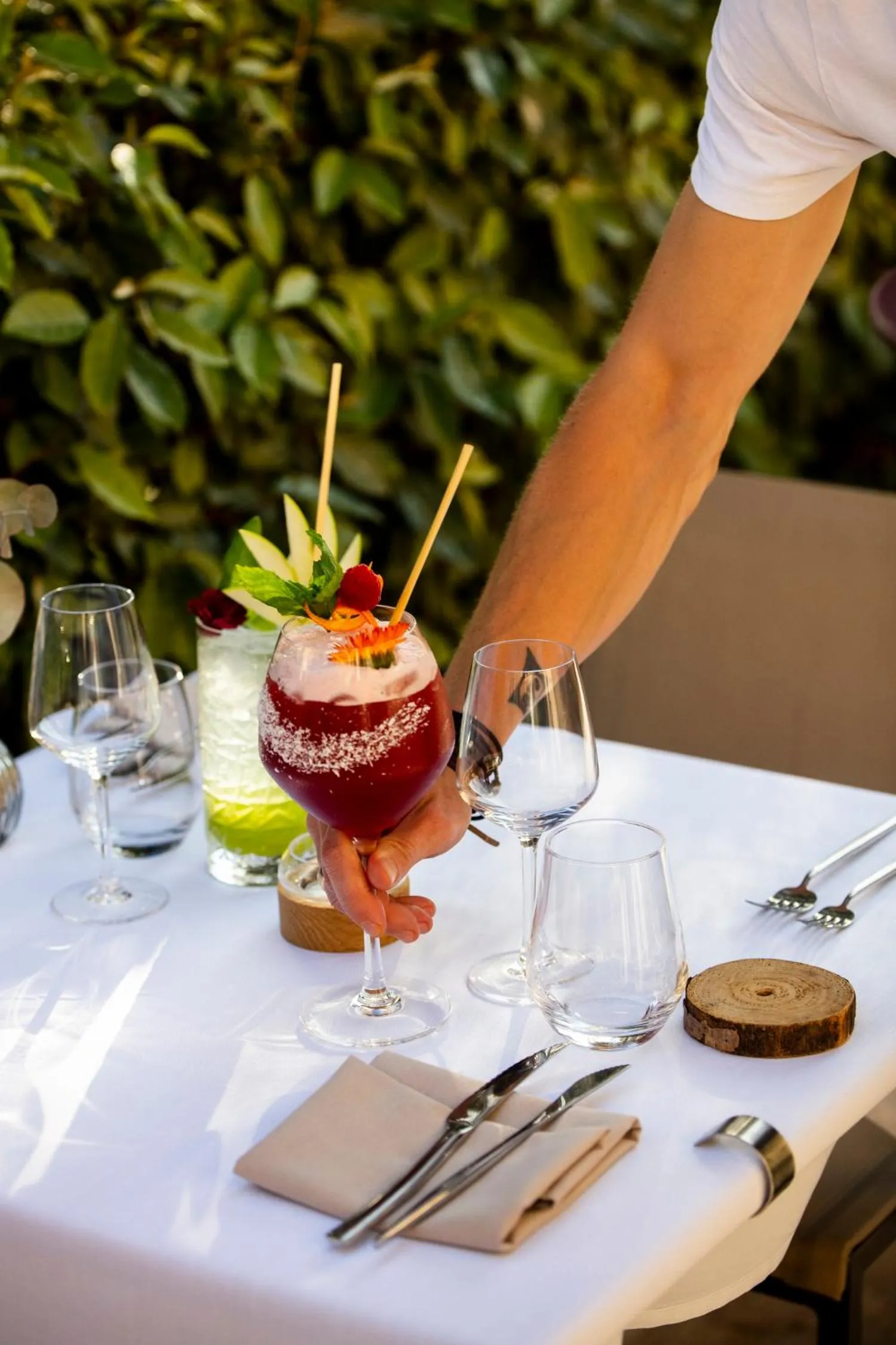 Lounge or bar in Hôtel & Restaurant de charme - La Bégude Saint-Pierre