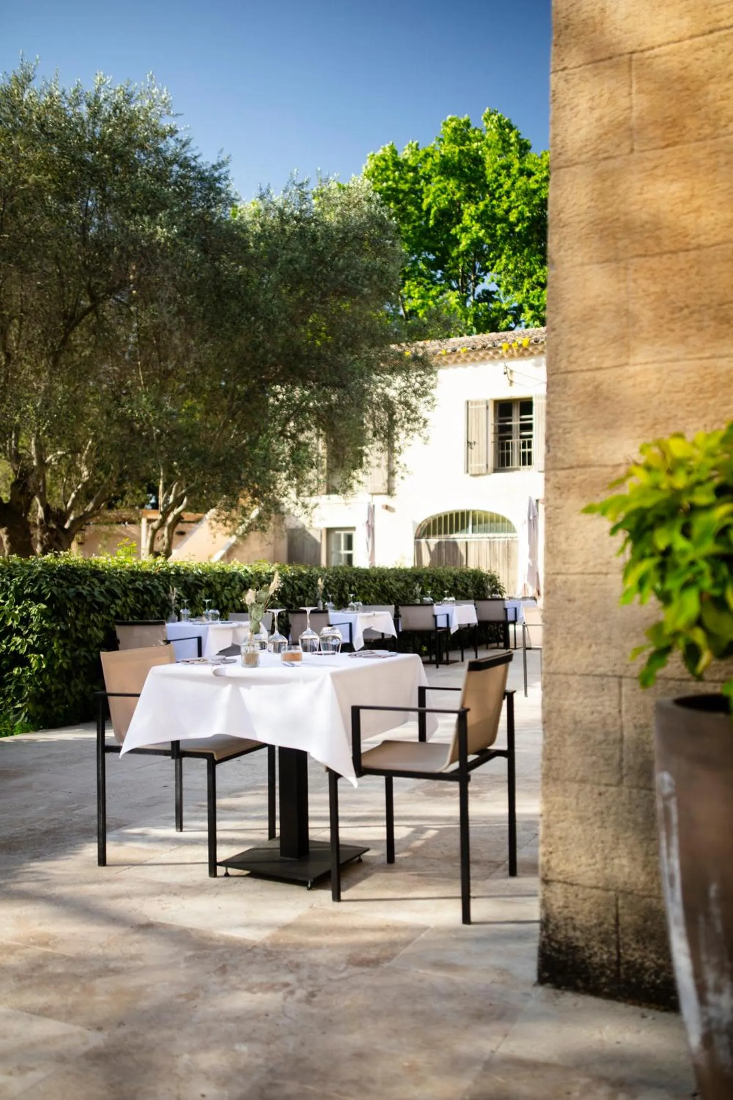 Patio in Hôtel & Restaurant de charme - La Bégude Saint-Pierre