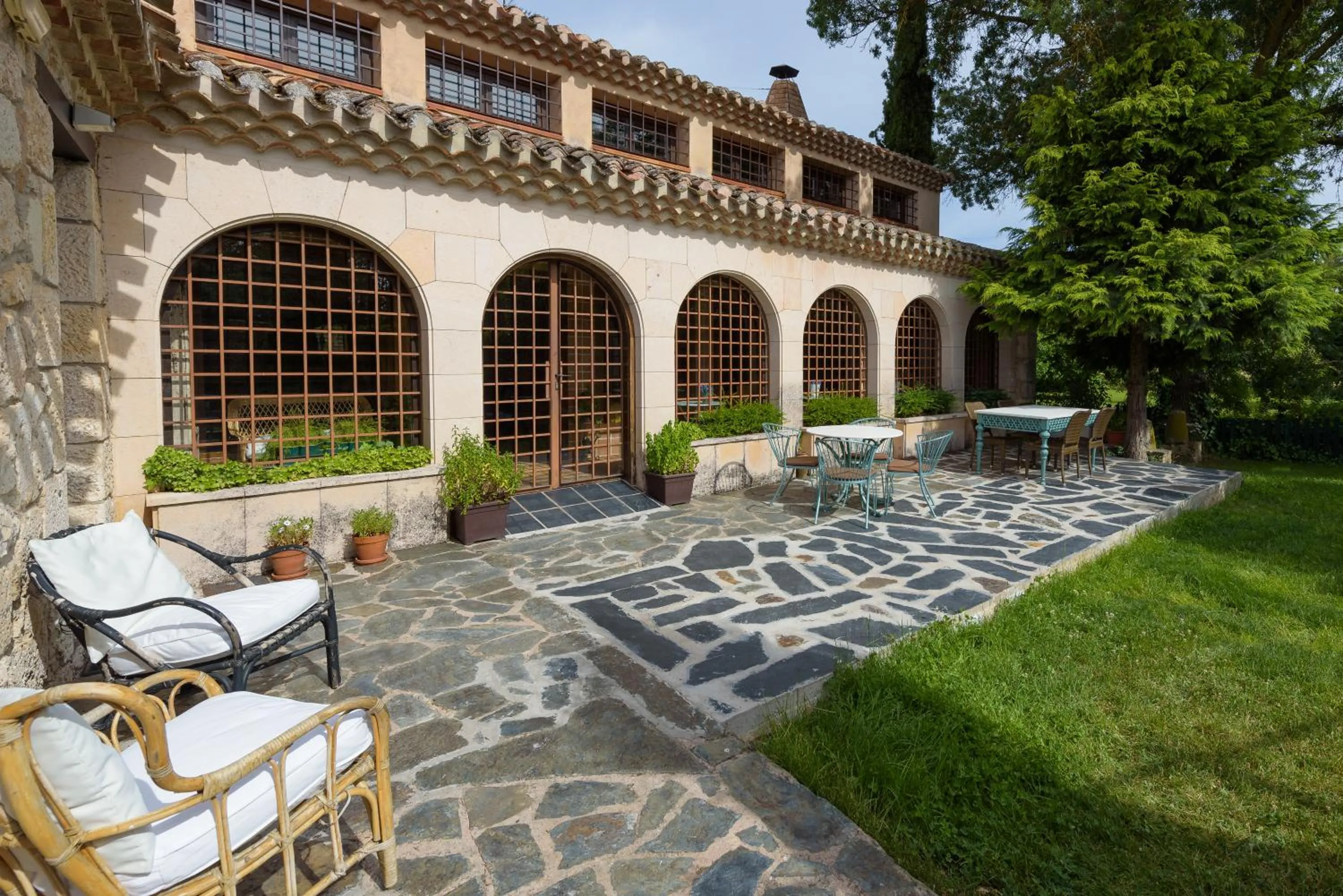 Property building in Molino De La Vega