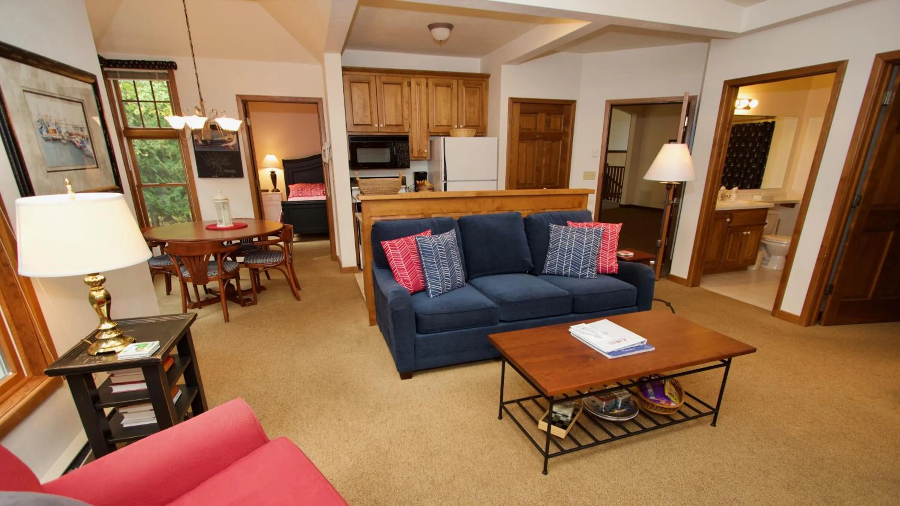Living room in Baileys Harbor Yacht Club Resort