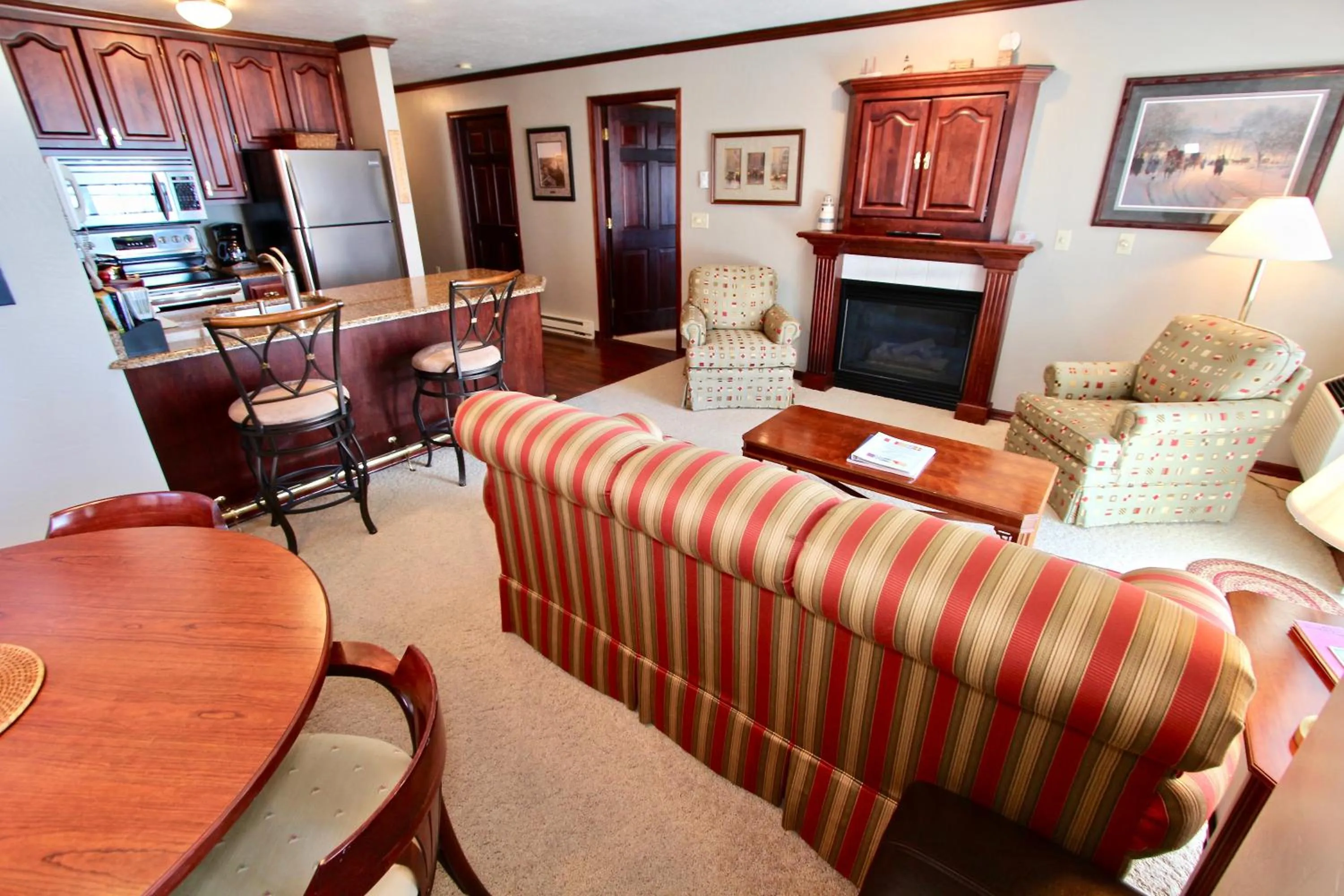 Living room in Baileys Harbor Yacht Club Resort