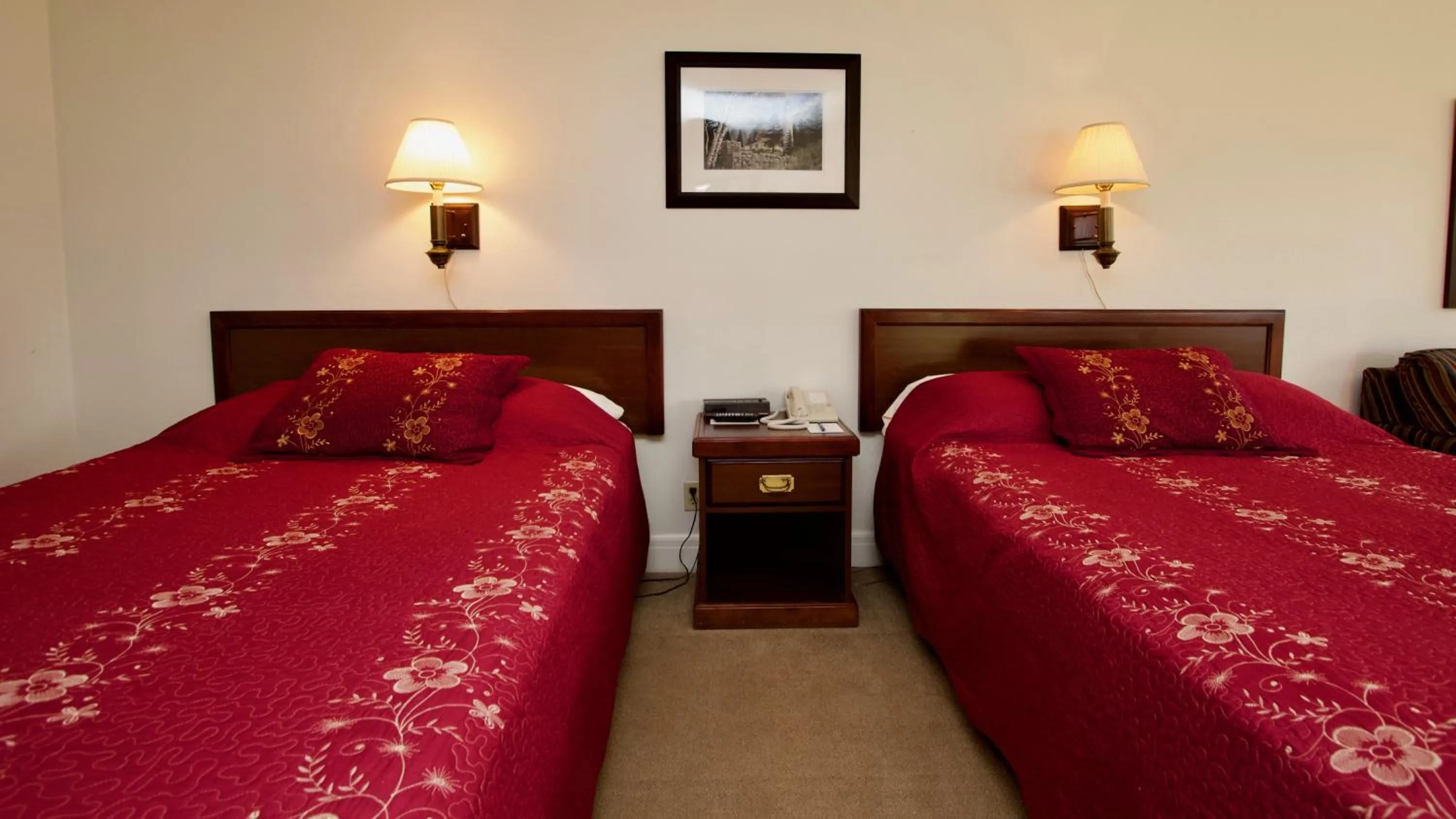 Bedroom, Bed in Baileys Harbor Yacht Club Resort