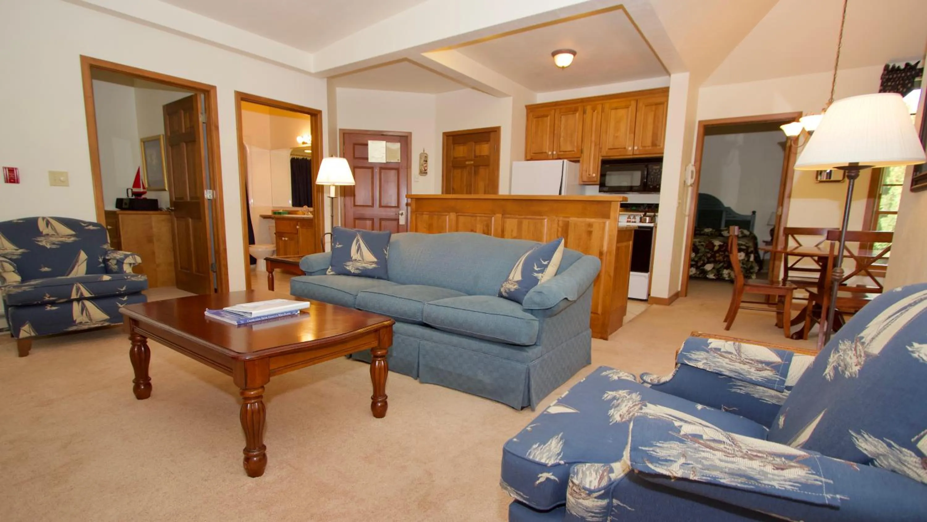 Living room in Baileys Harbor Yacht Club Resort