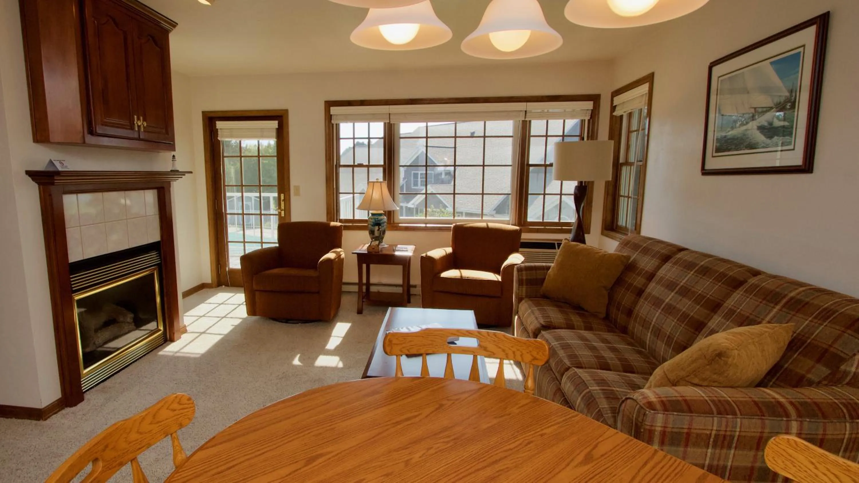 Living room in Baileys Harbor Yacht Club Resort