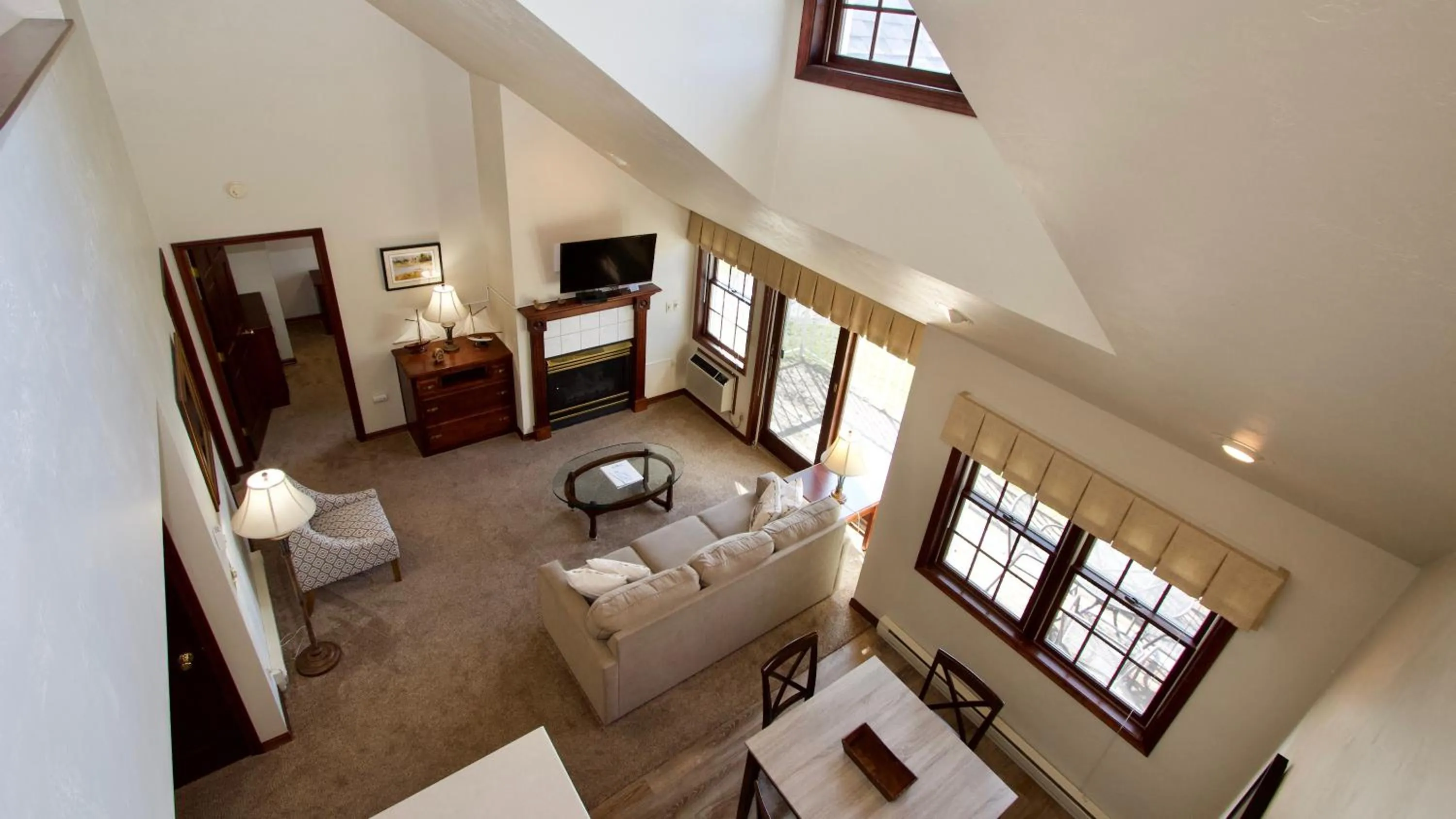 Living room in Baileys Harbor Yacht Club Resort