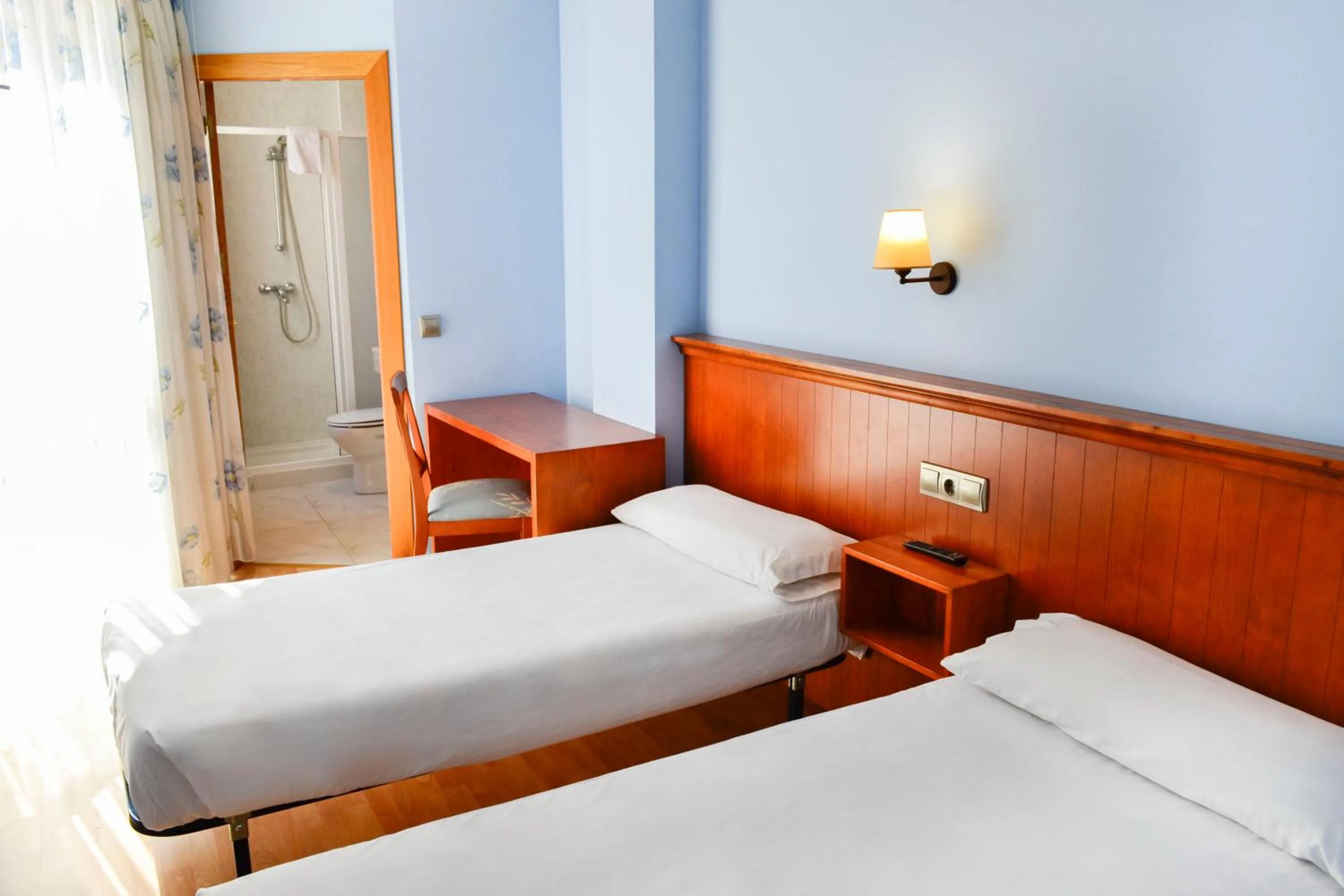 Bed in Alda Vía de la Plata Rooms