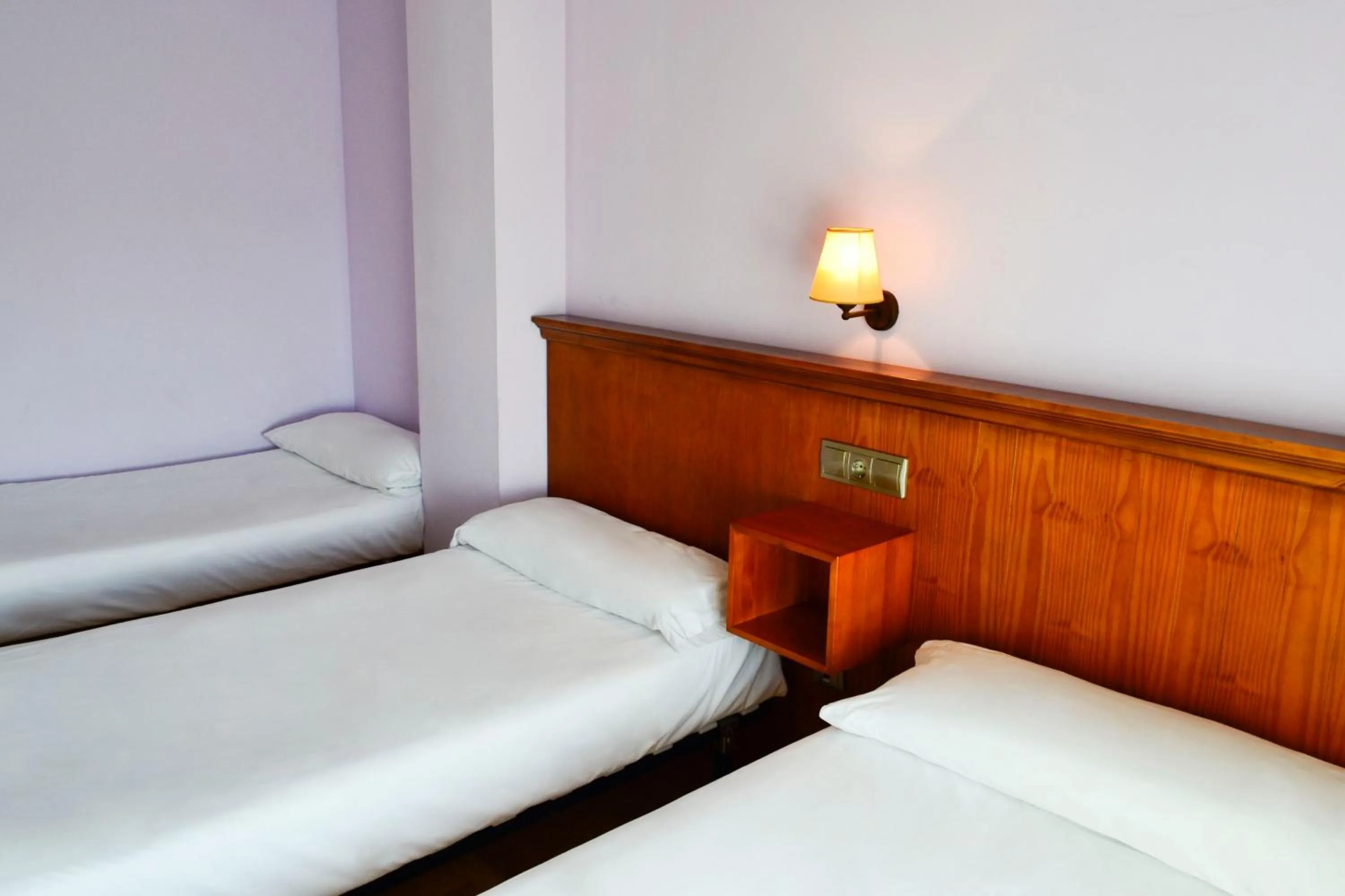 Bedroom, Bed in Alda Vía de la Plata Rooms