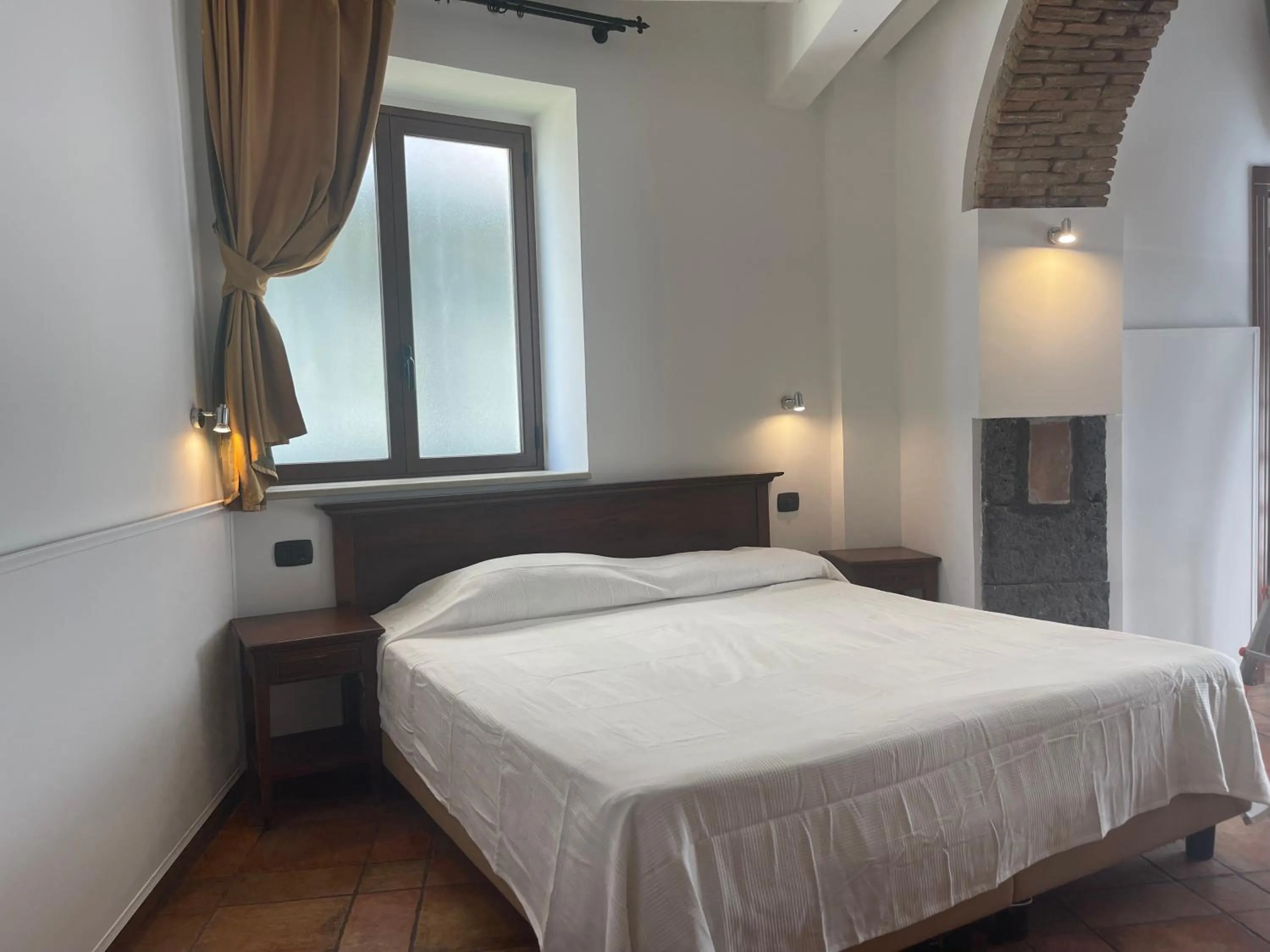 Bed in Hotel Capomulini 3 Stelle