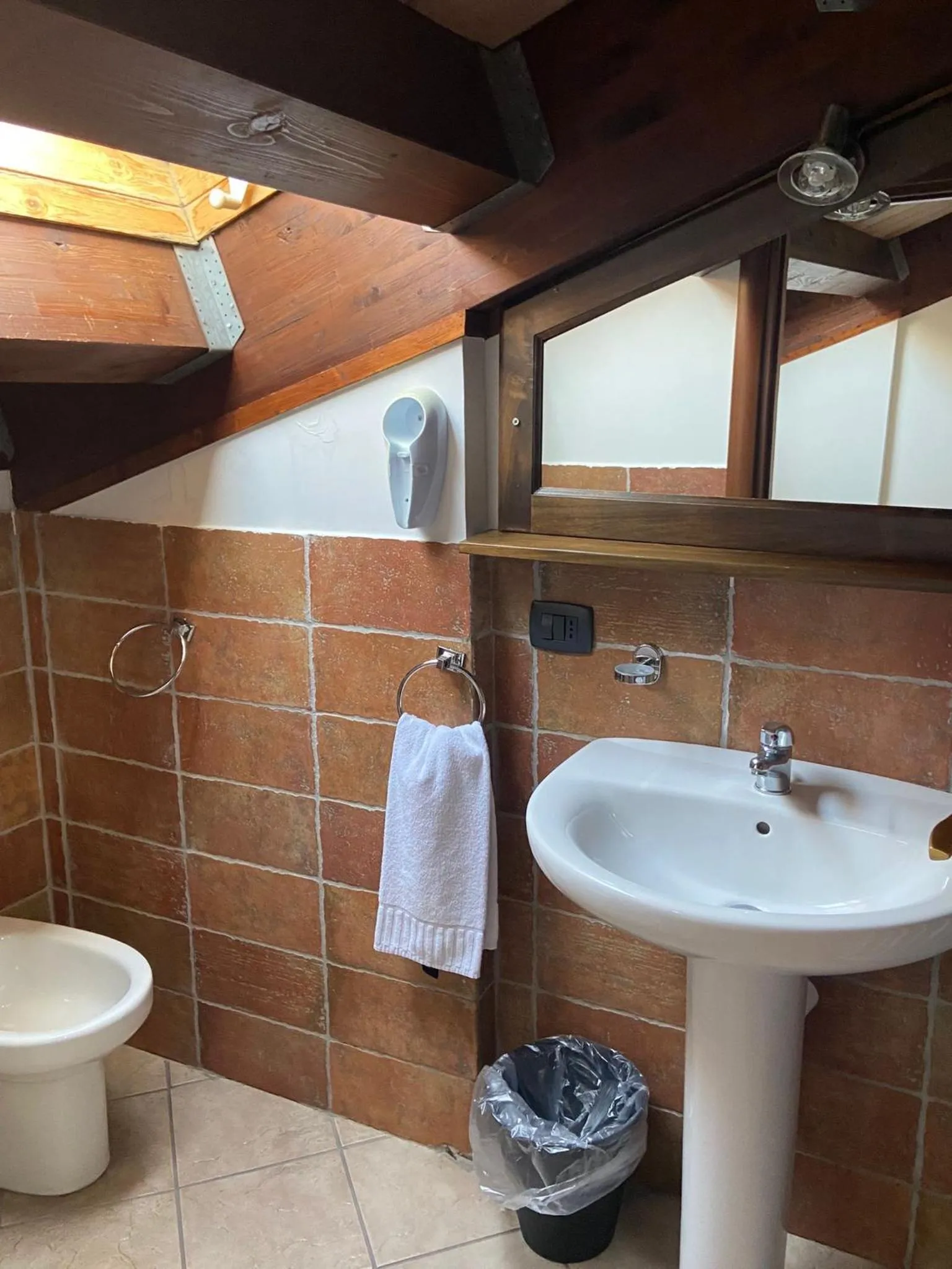 Bathroom in Hotel Capomulini 3 Stelle