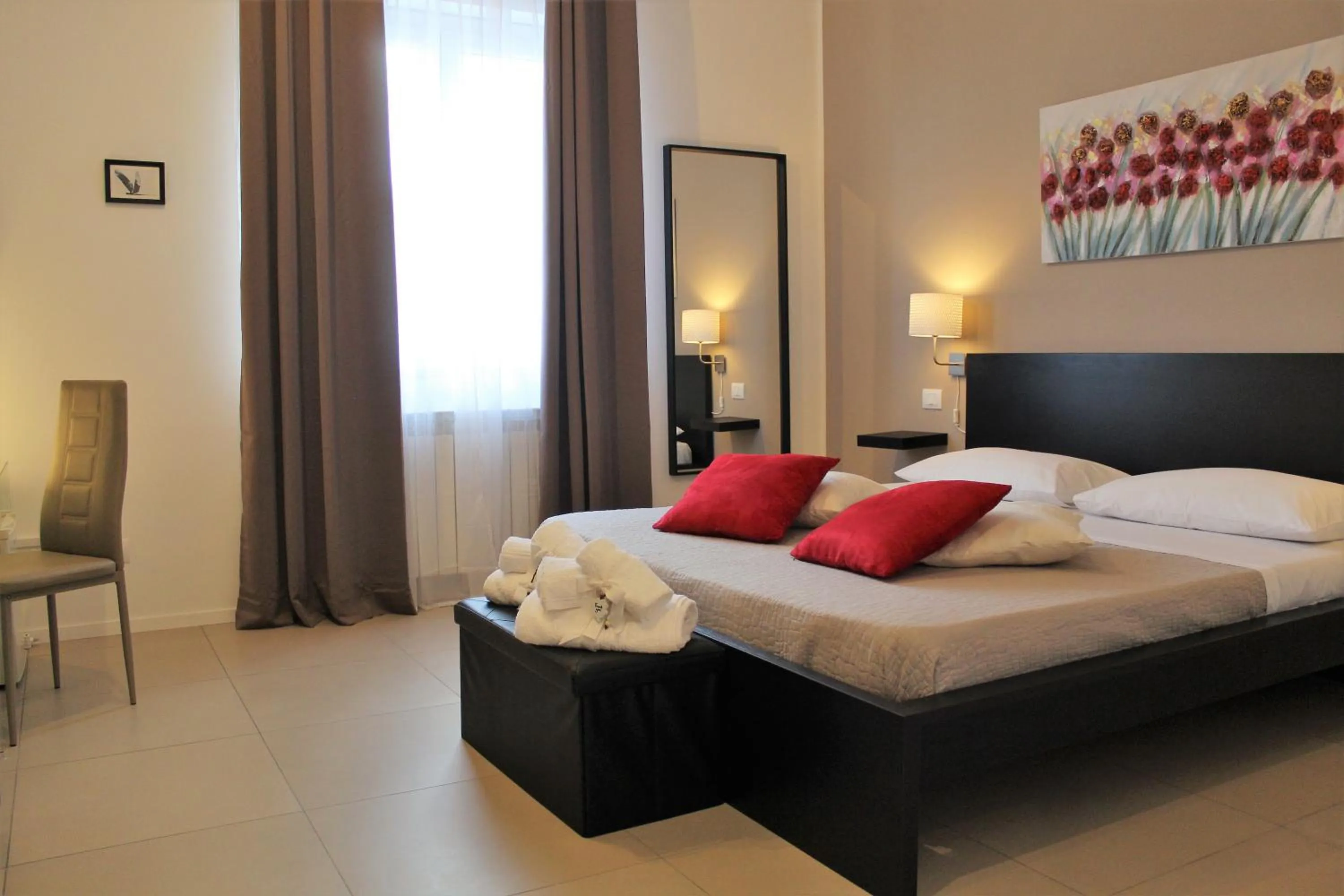 Photo of the whole room, Bed in Location10