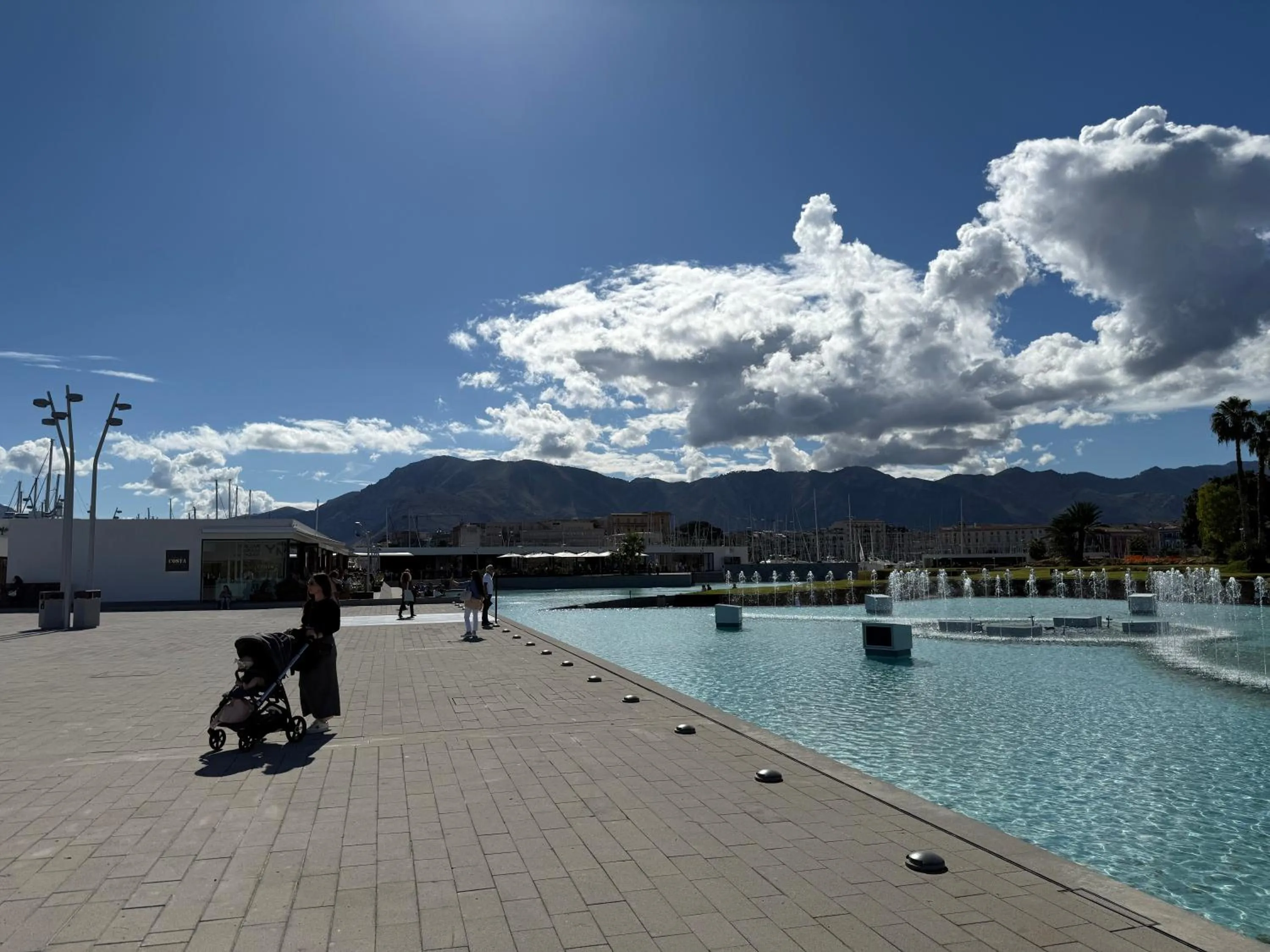 Neighbourhood in Location10