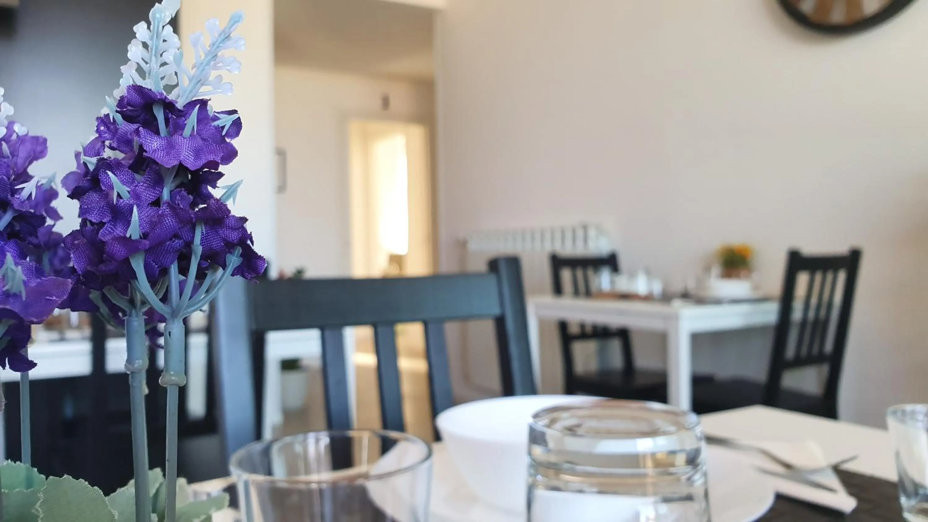 Lobby or reception in Location10