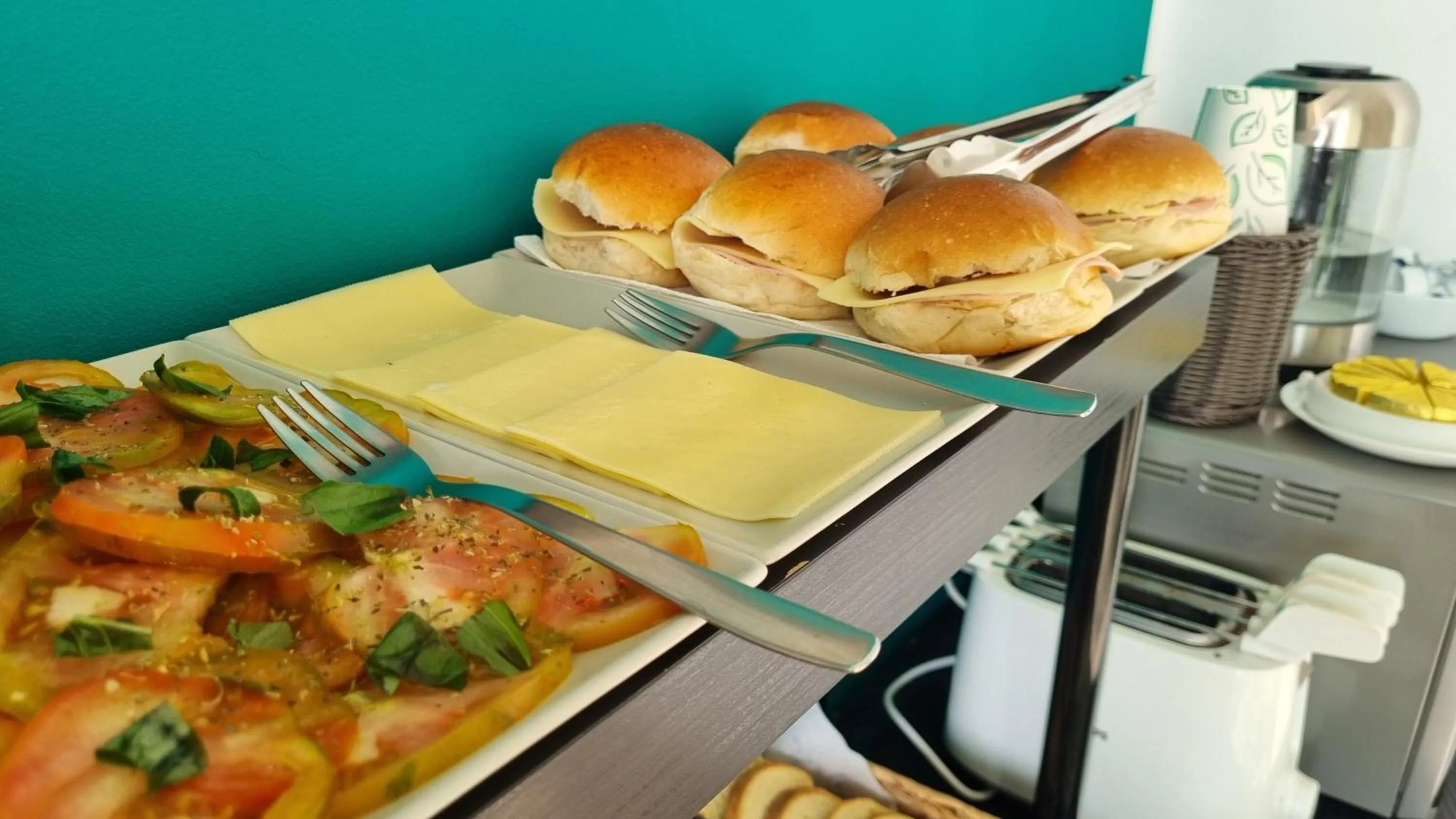 Breakfast in Location10