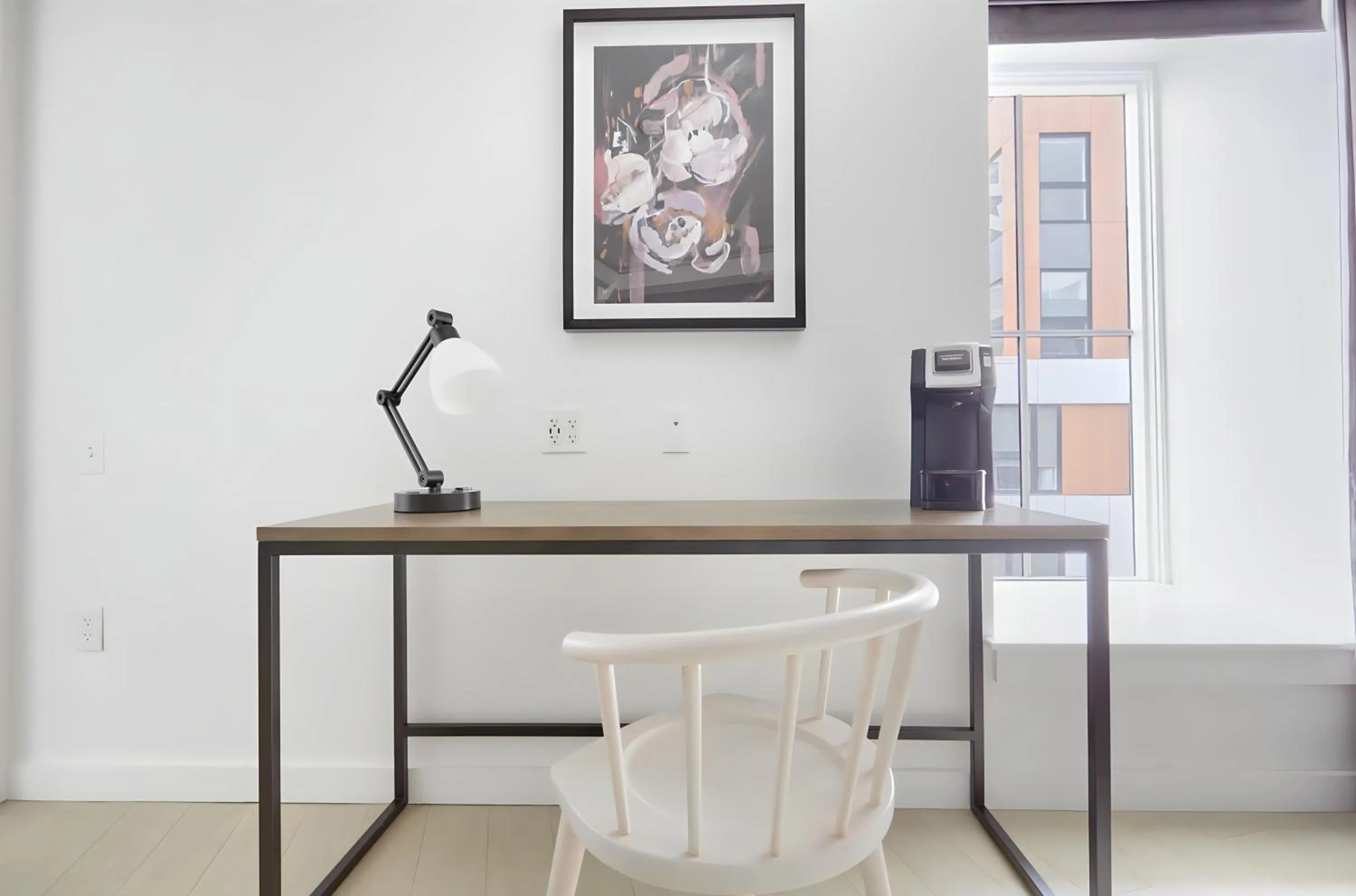 Lark Hotels 907 Main