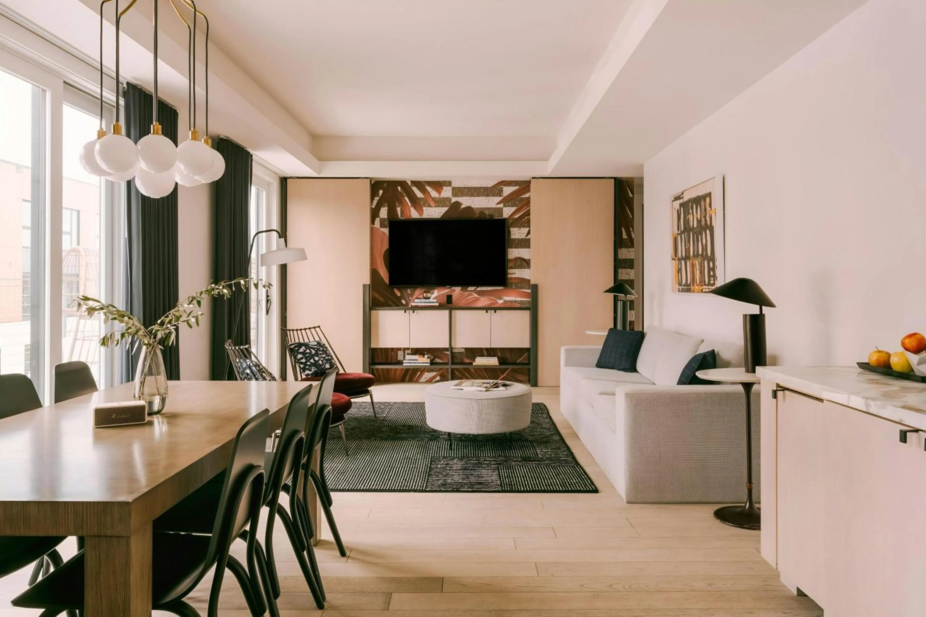 Living room in 907 Main Hotel Central Square, Sonder by Marriott Bonvoy