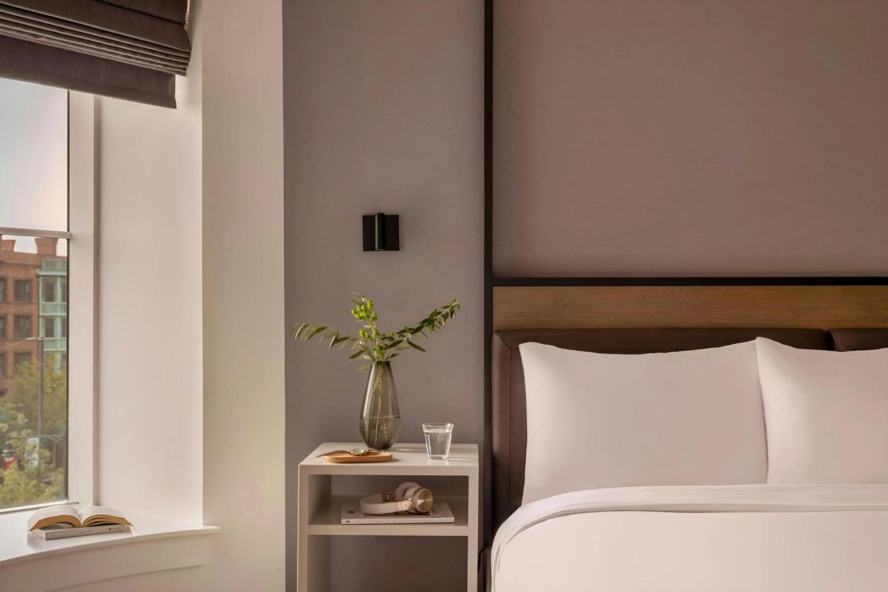 Bedroom, Bed in 907 Main Hotel Central Square, Sonder by Marriott Bonvoy