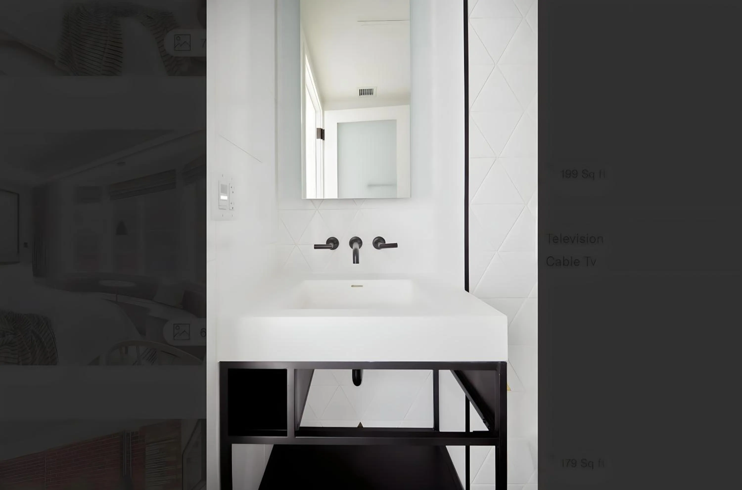 Lark Hotels 907 Main