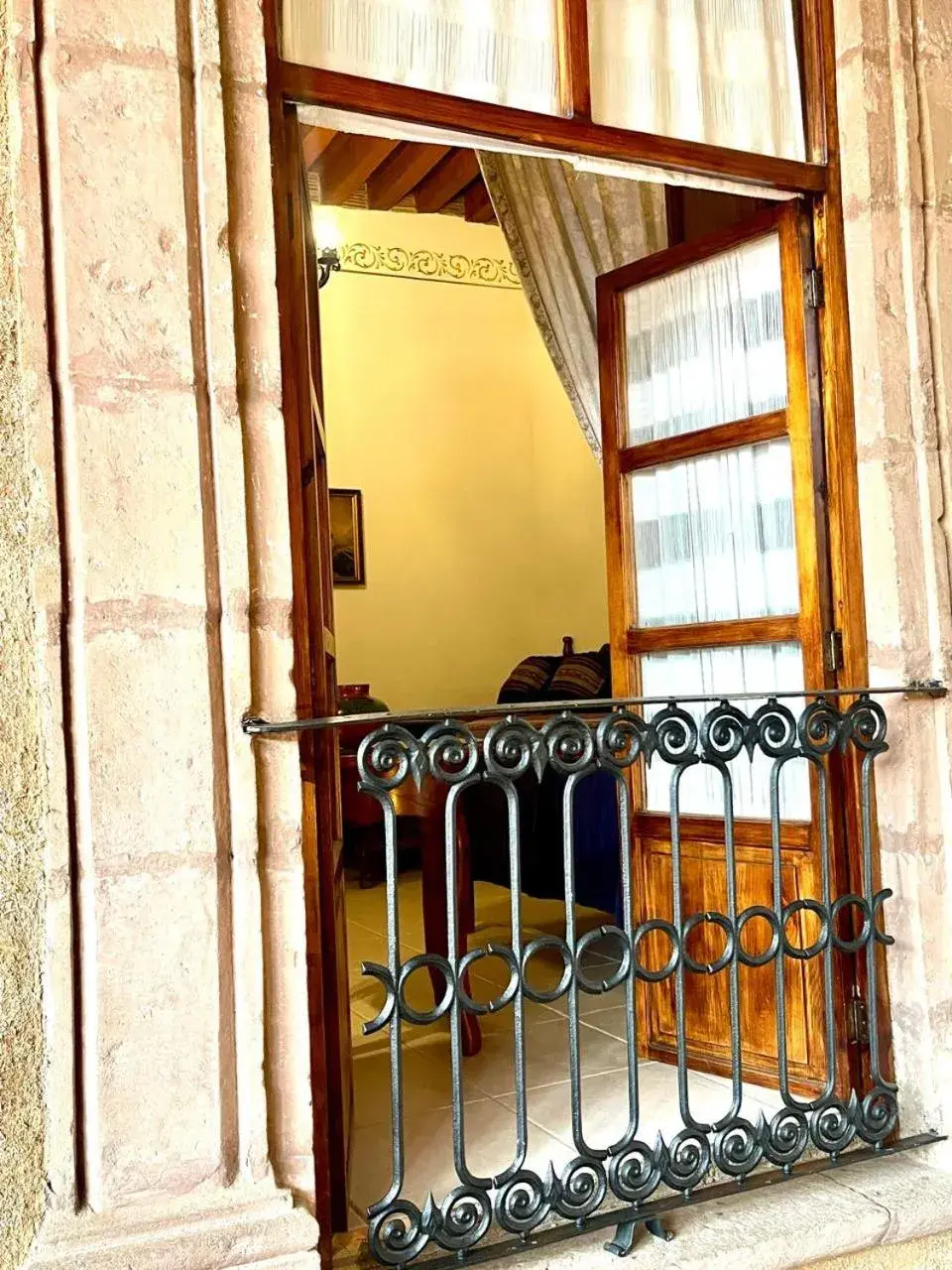 Deluxe Double Room with Balcony in Hotel Los Escudos Deluxe Double Room with Balcony in Hotel Los Escudos