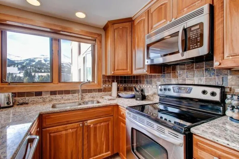 Living room in 1 Bedroom Ski In, Ski Out Mountain Vacation Rental Located Next To Historic Main Street In Downtown Breckenridge