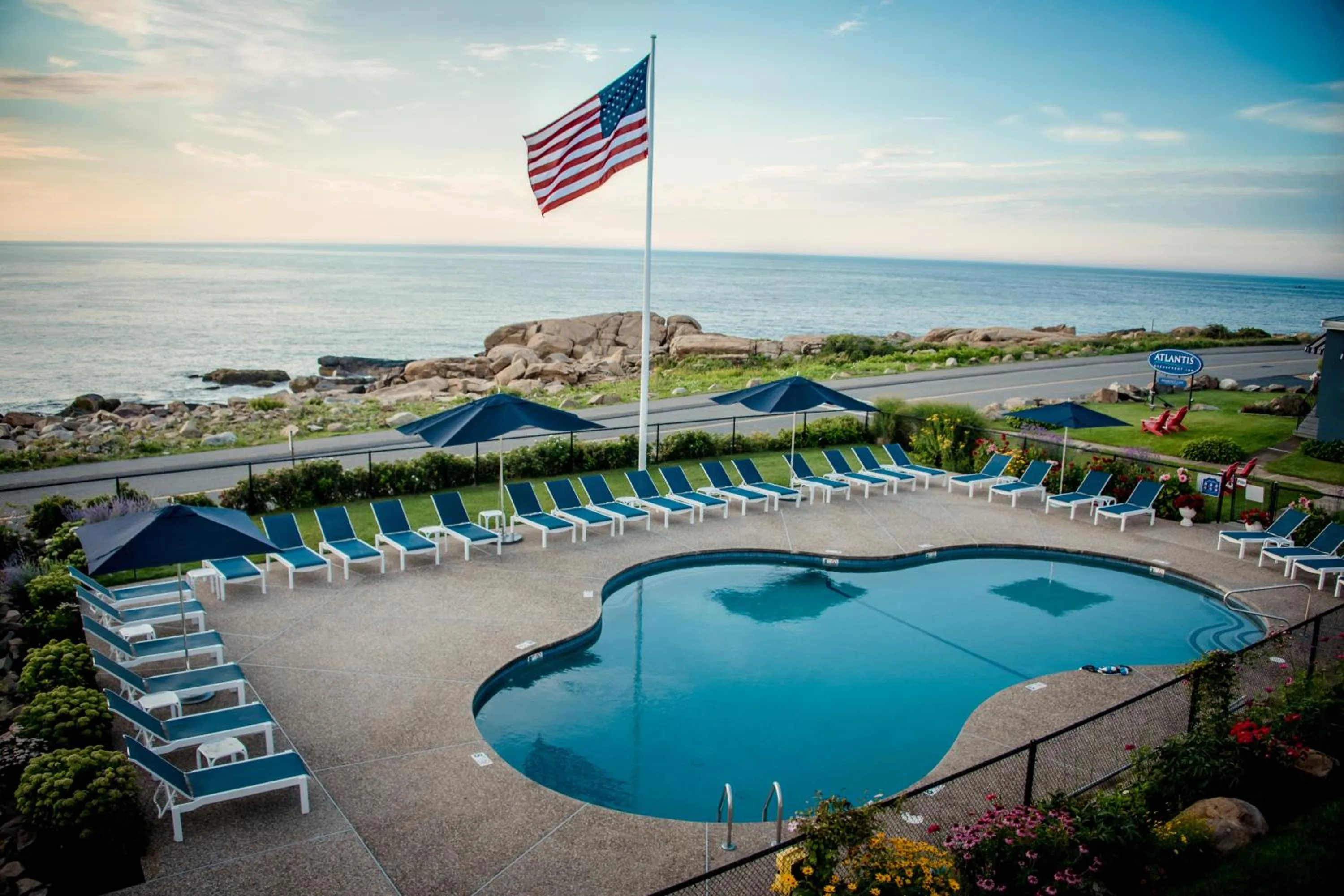 Swimming pool in Atlantis Oceanfront Inn Gloucester
