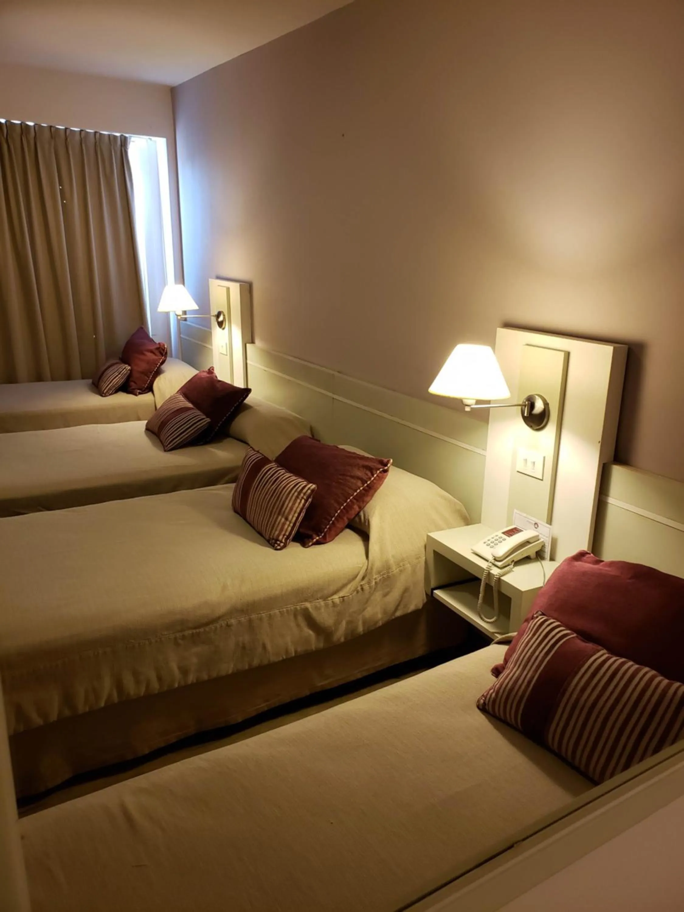 Bedroom, Bed in Hotel Continental