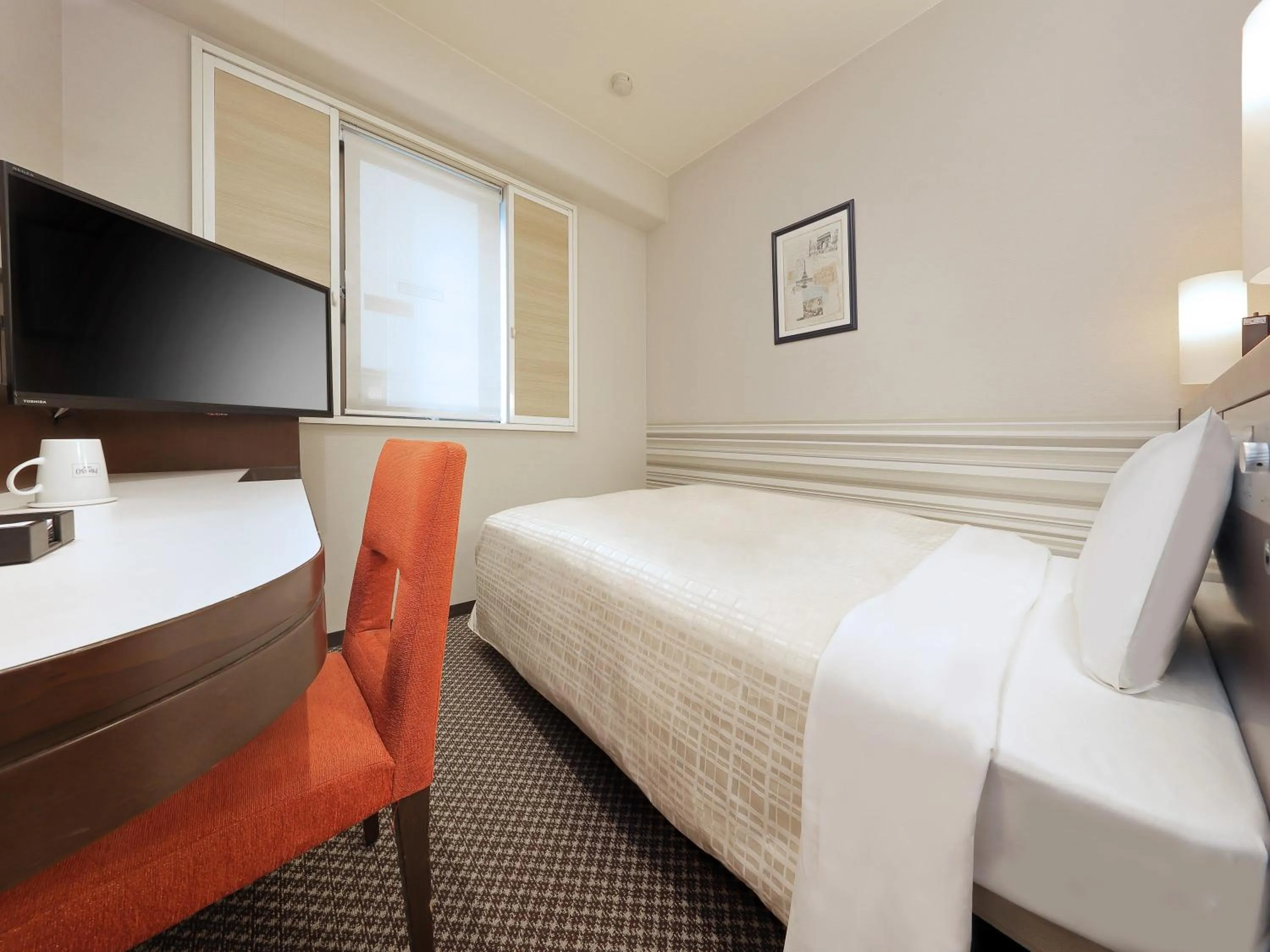 Photo of the whole room, Bed in Keio Presso Inn Kanda