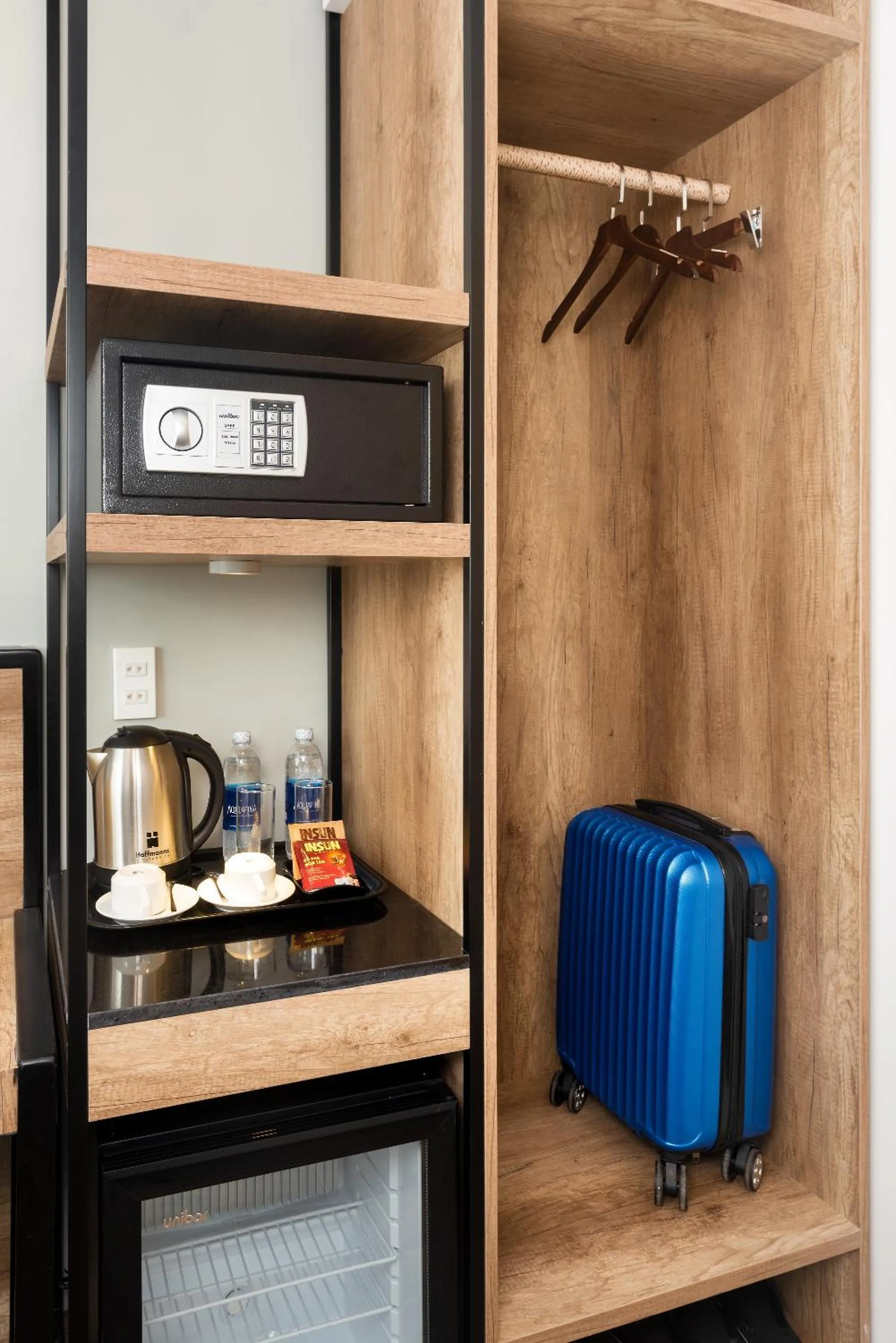 TITAN HOTEL - Formerly known as Golden Lotus Central Hotel