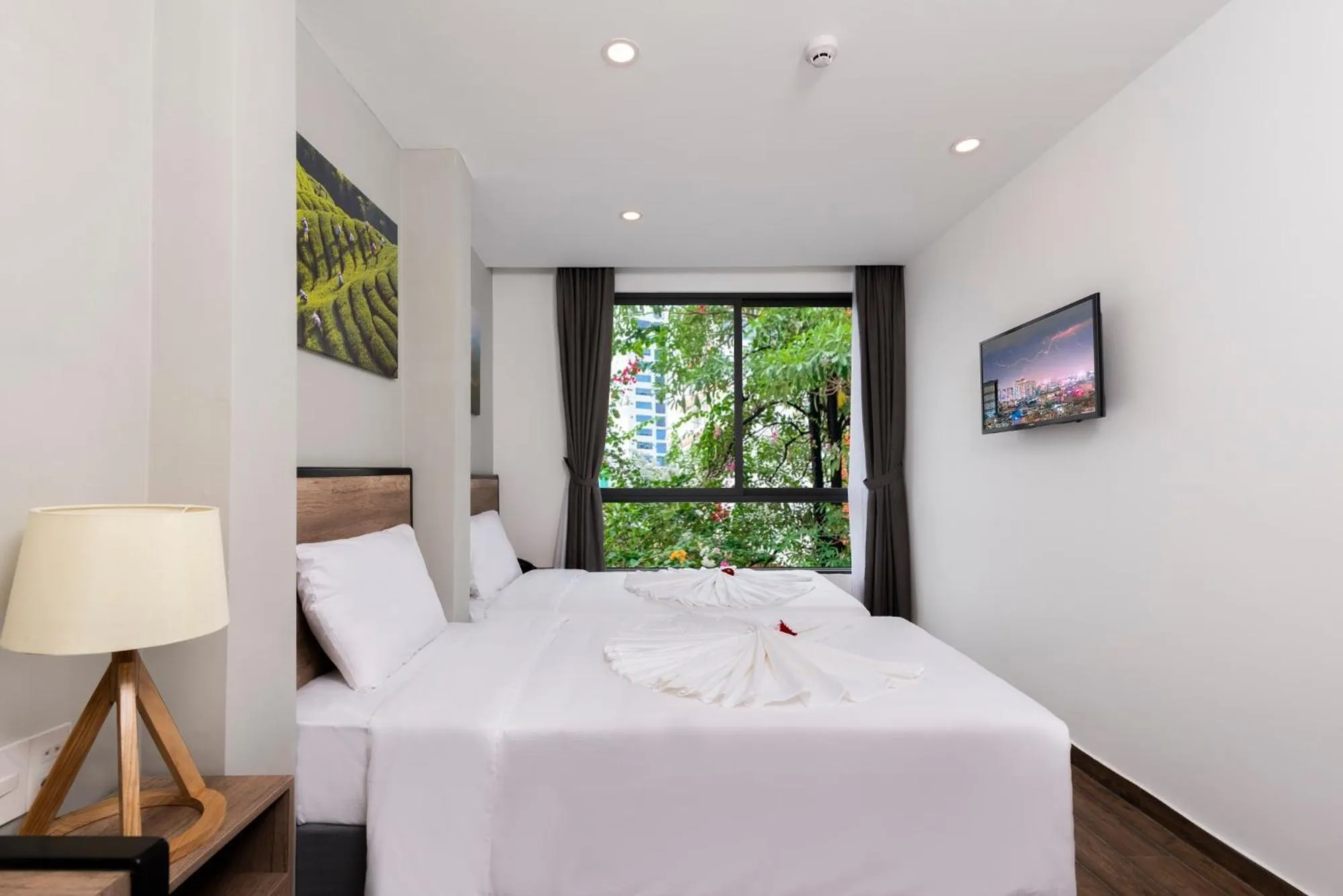 Bed in TITAN HOTEL - Formerly known as Golden Lotus Central Hotel