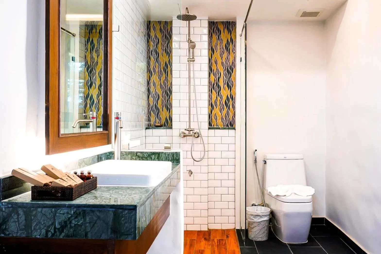 Shower in Smile Lanna Hotel