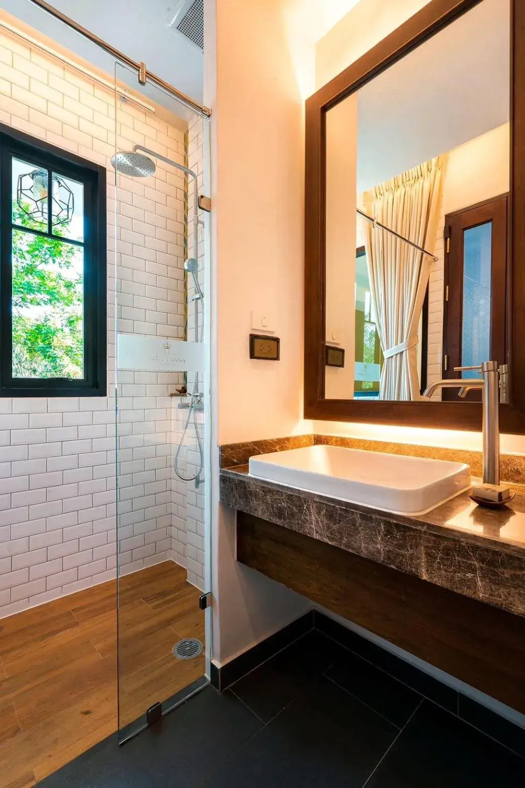 Superior Double or Twin Room with City View in Smile Lanna Hotel Superior Double or Twin Room with City View in Smile Lanna Hotel