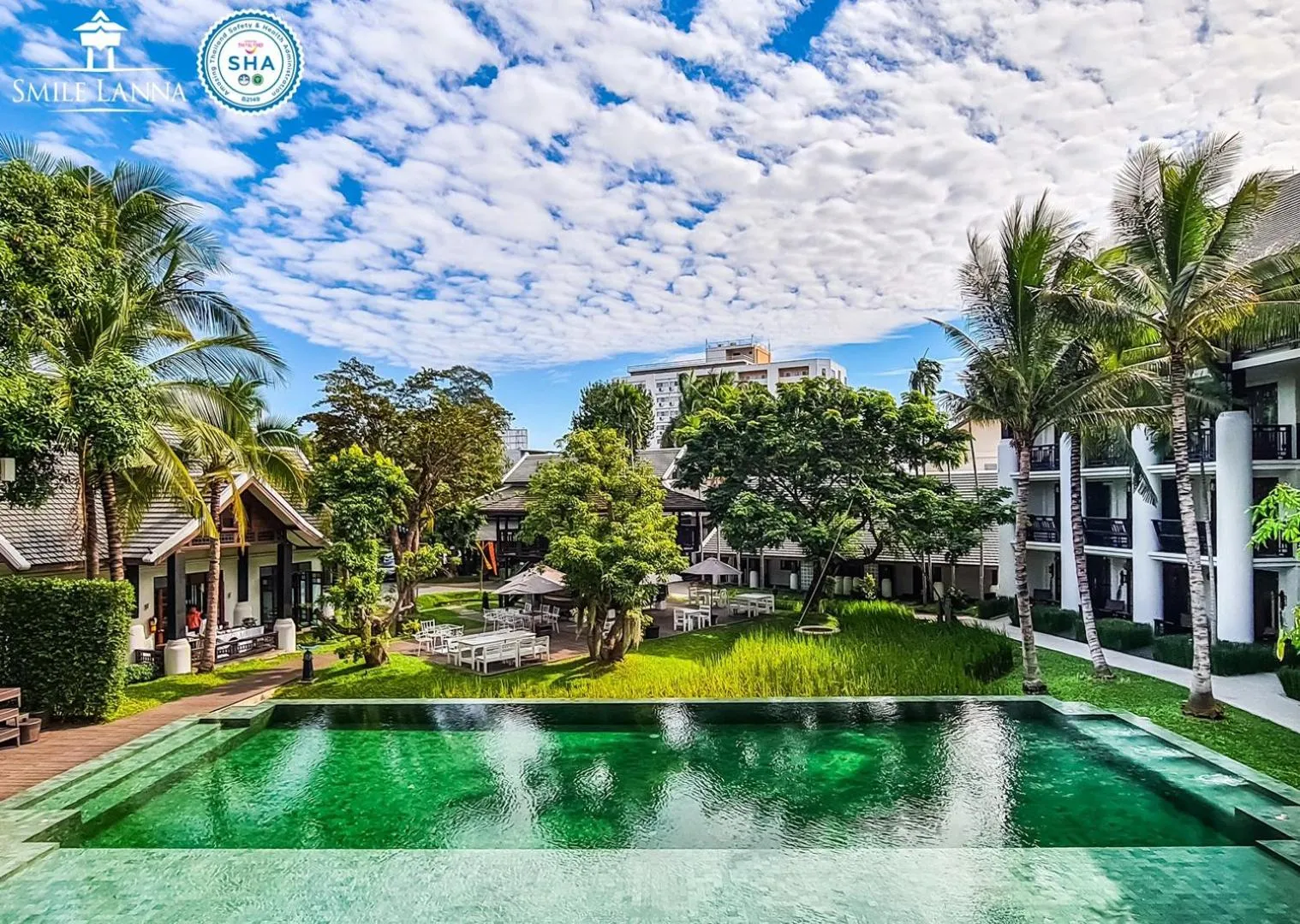 Pool view in Smile Lanna Hotel