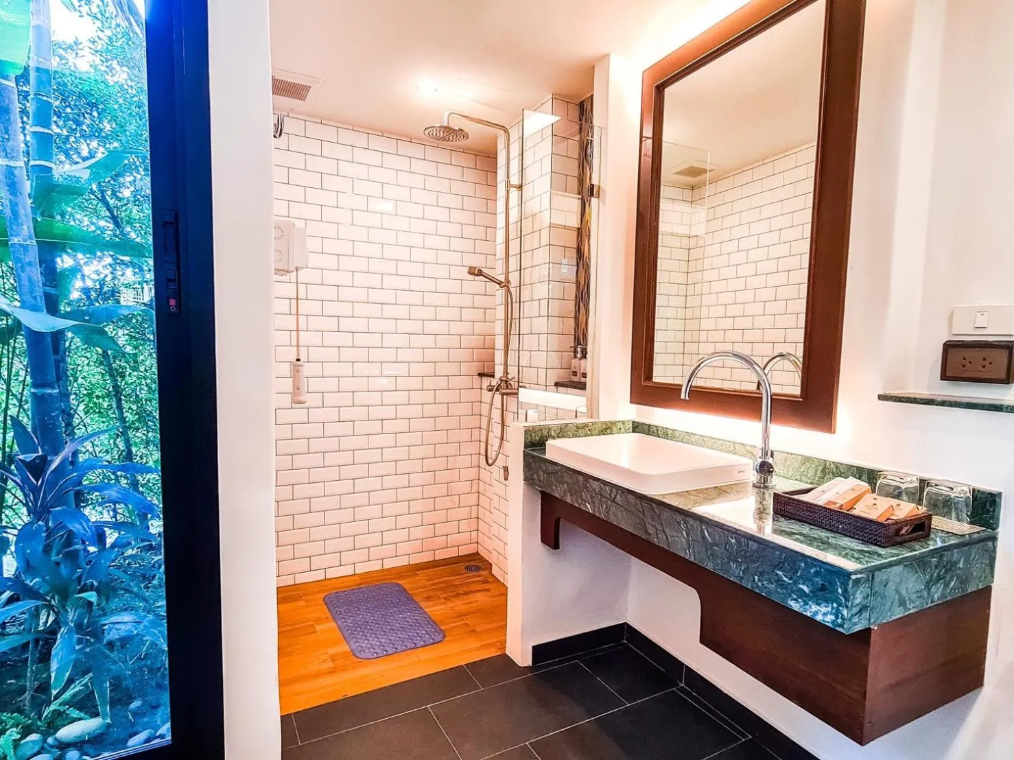 Toilet in Smile Lanna Hotel