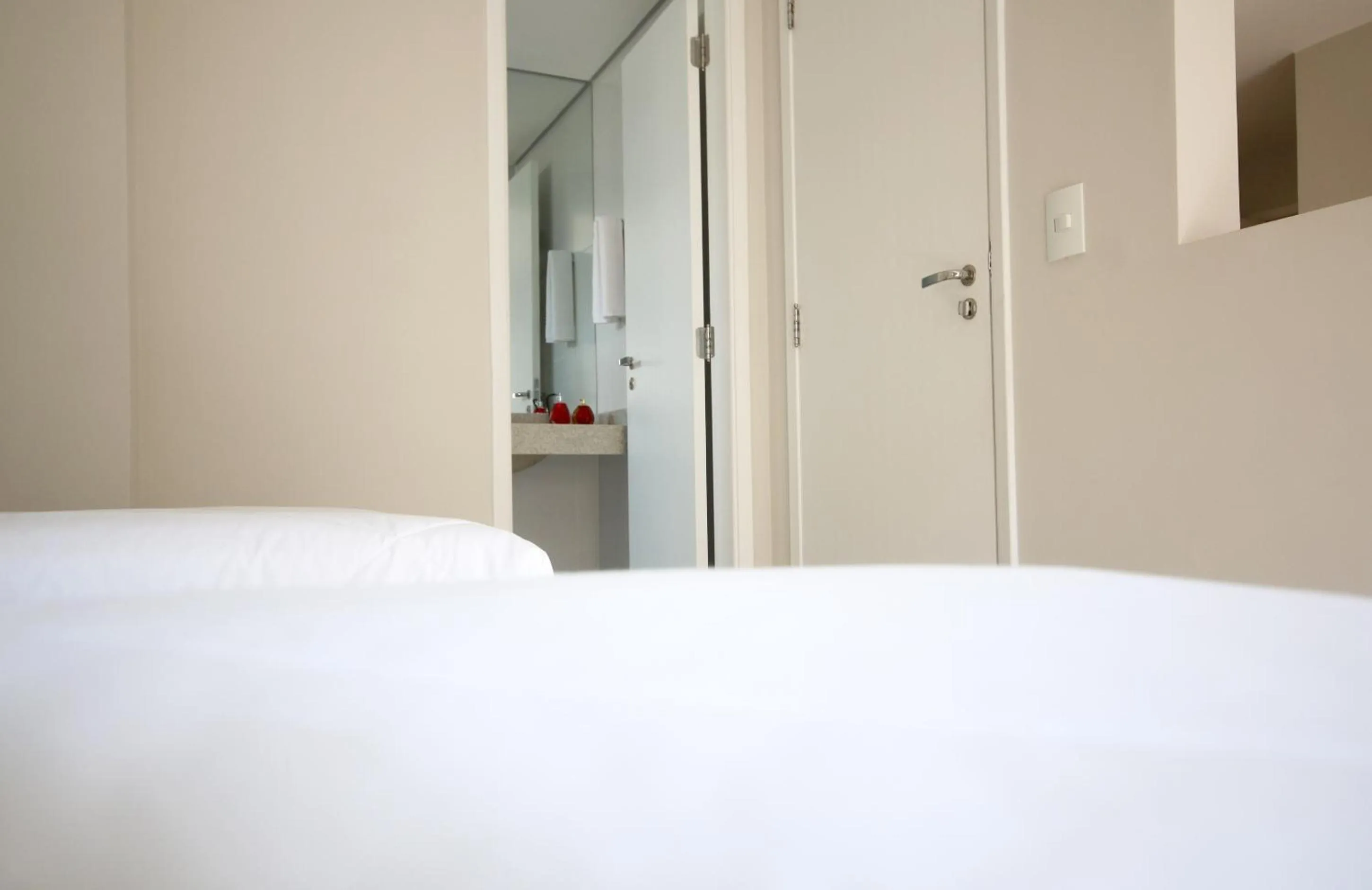 Photo of the whole room, Bed in Ez Aclimação Hotel