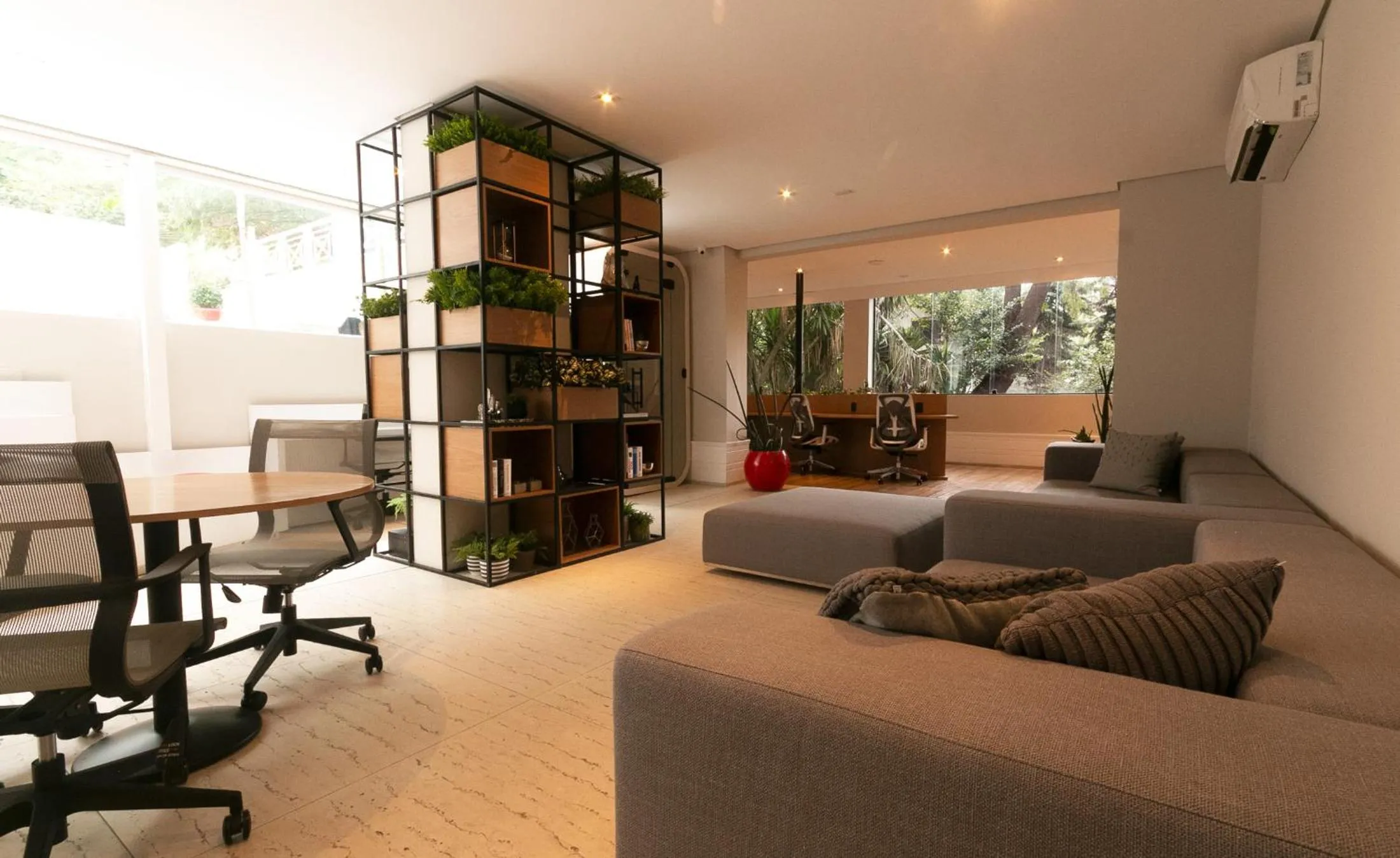 Business facilities in Ez Aclimação Hotel