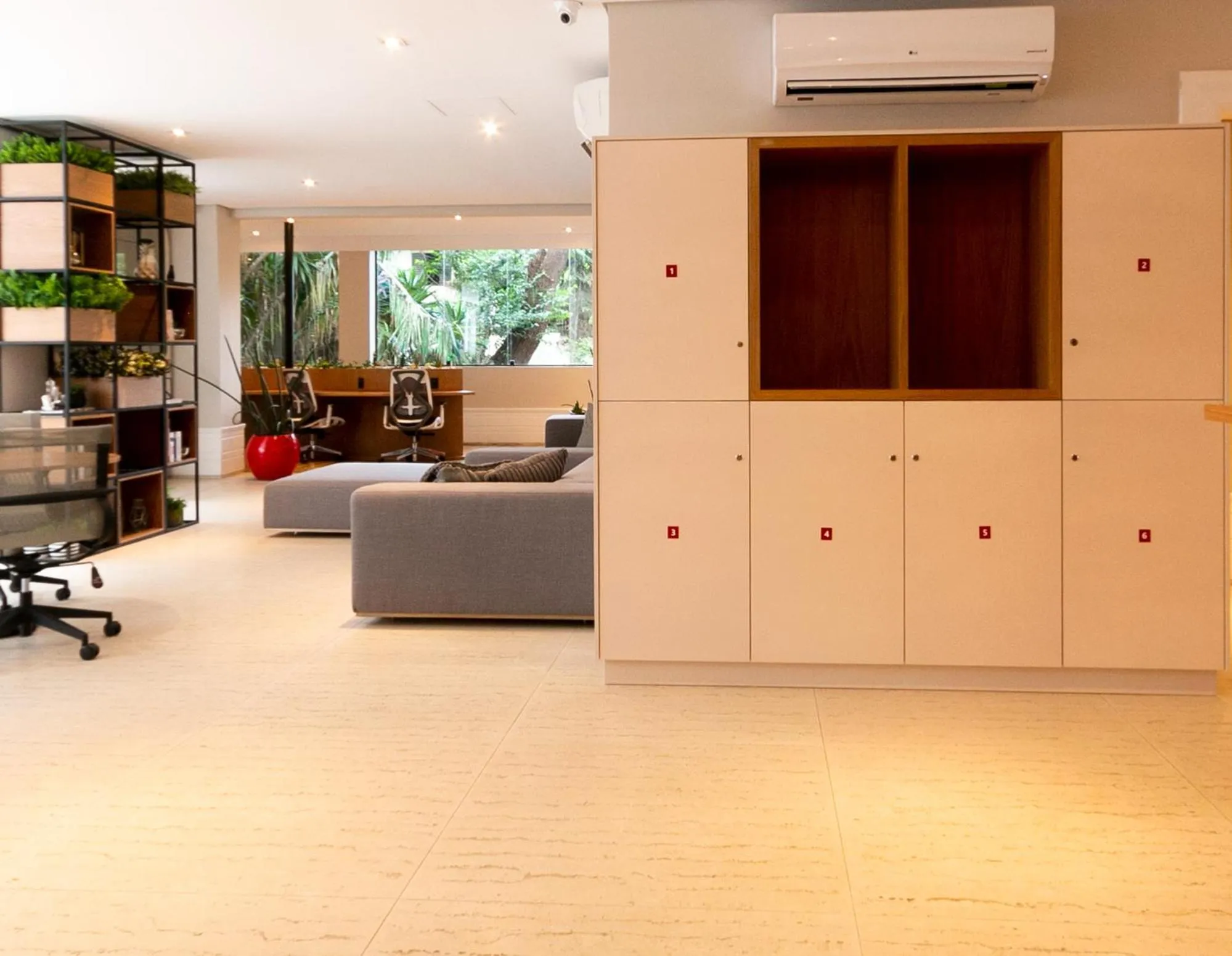 Business facilities in Ez Aclimação Hotel