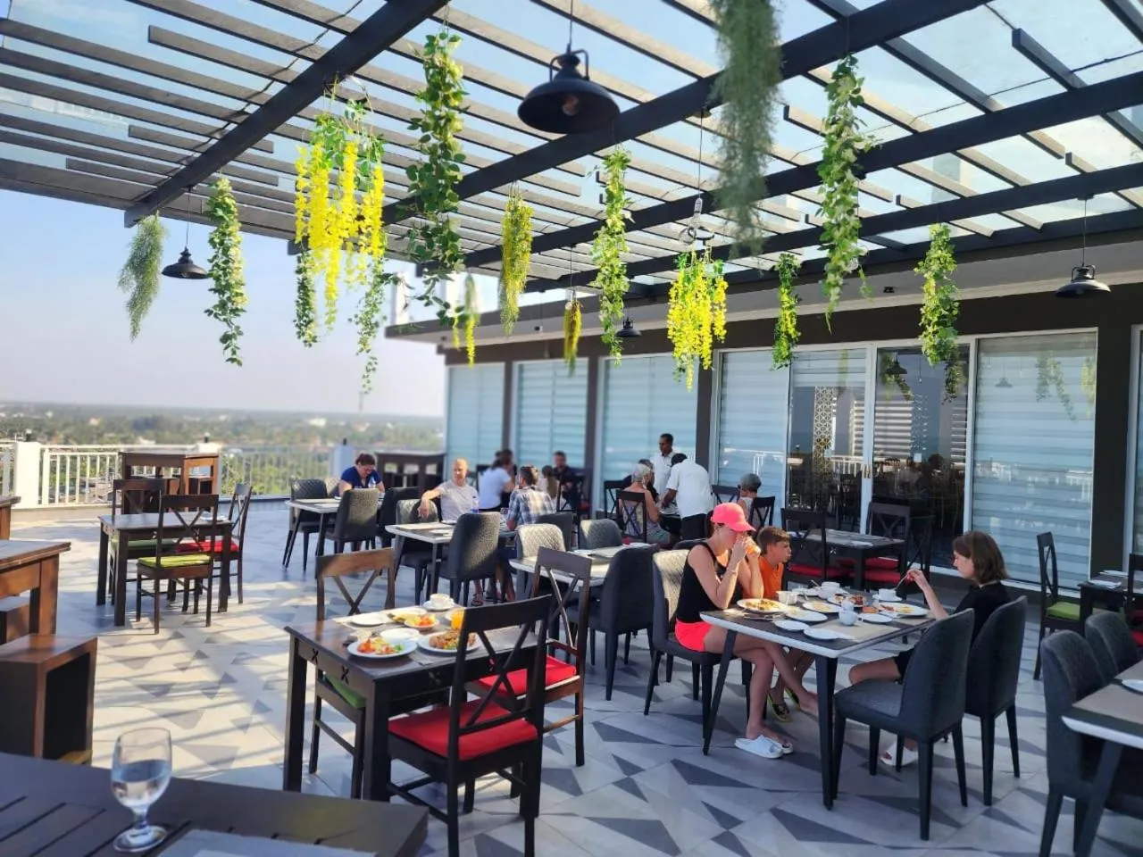 Restaurant/places to eat in Ruvisha Beach Hotel