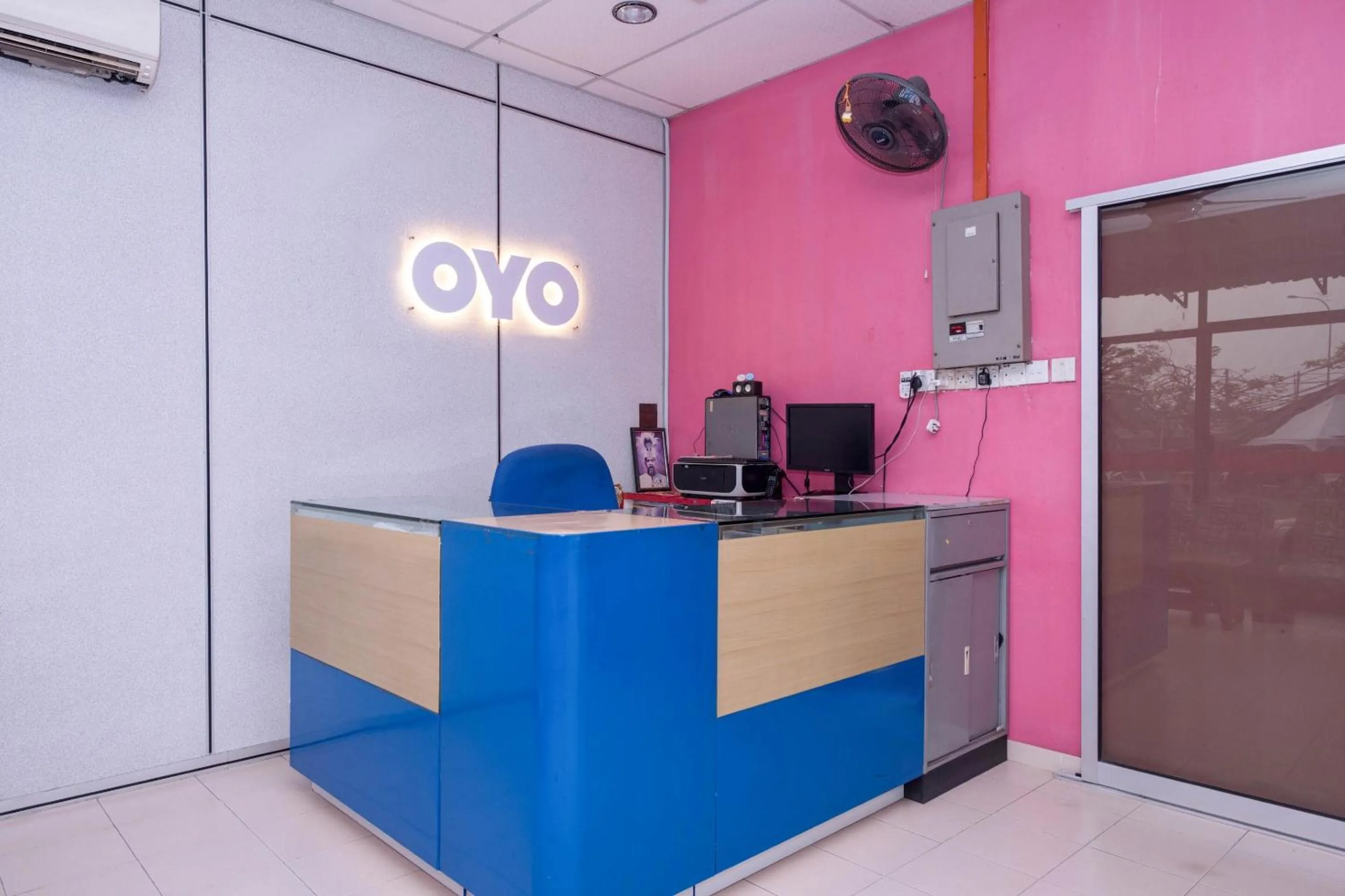 Lobby or reception in Hotel O Rg Motel