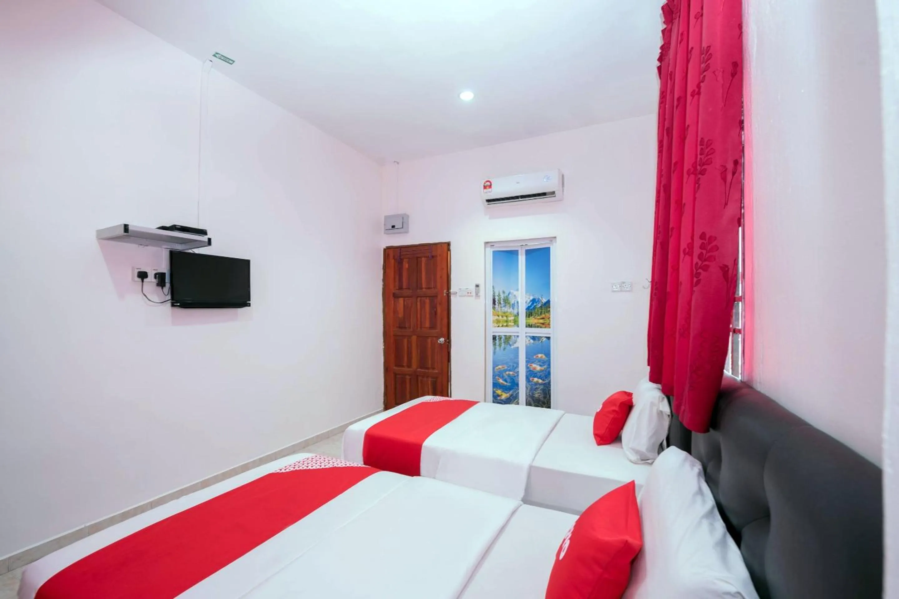 Bedroom, Bed in Hotel O Rg Motel