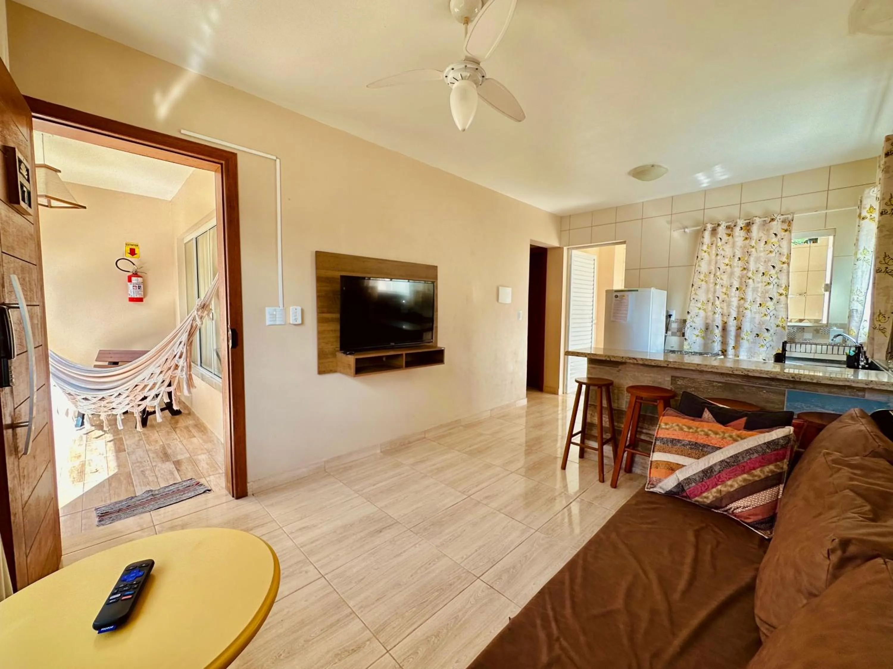 Communal lounge/ TV room in Pousada Lagoa Encantada