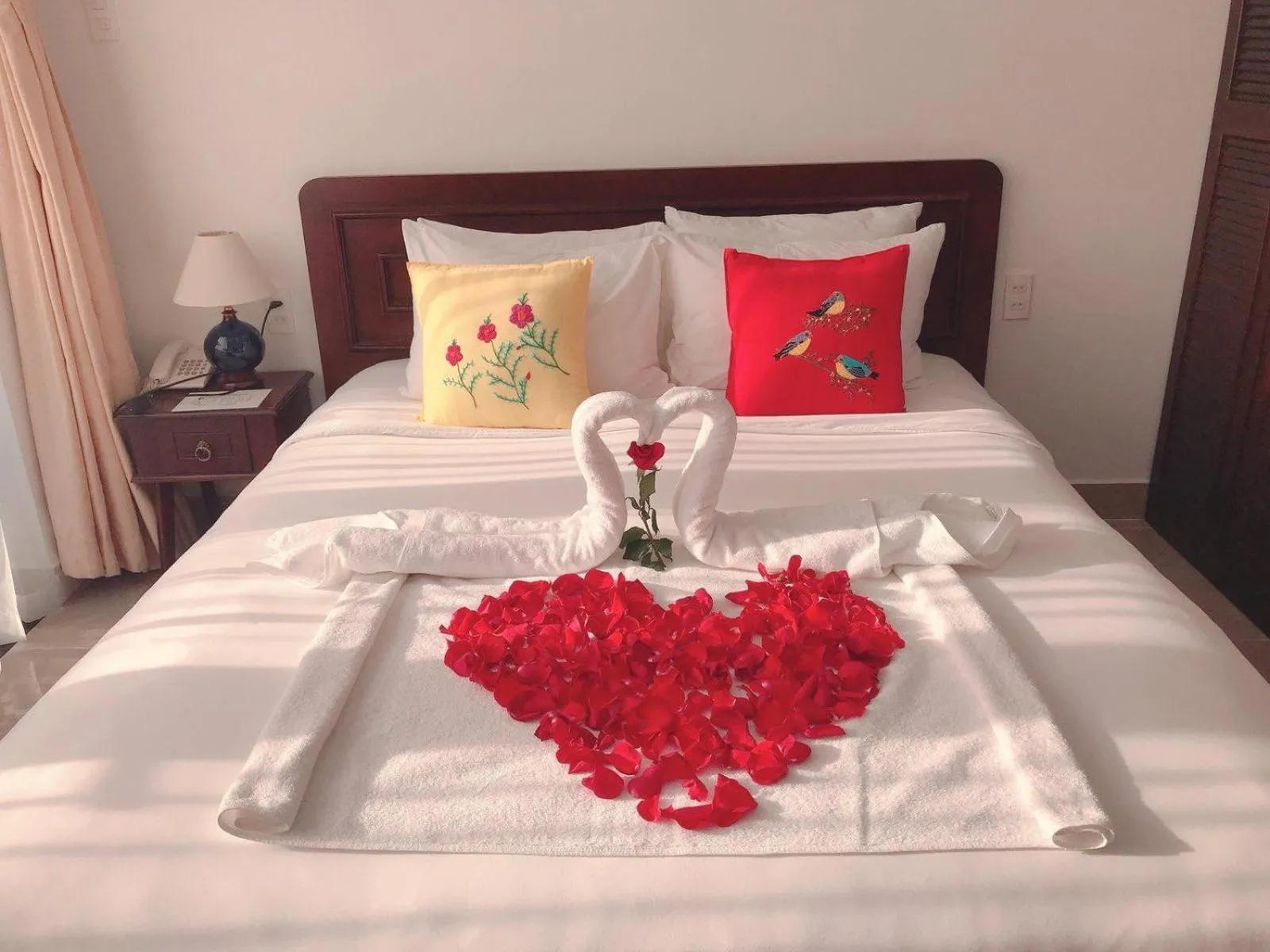 Bed in Chez Mimosa Petite - Free Laundry