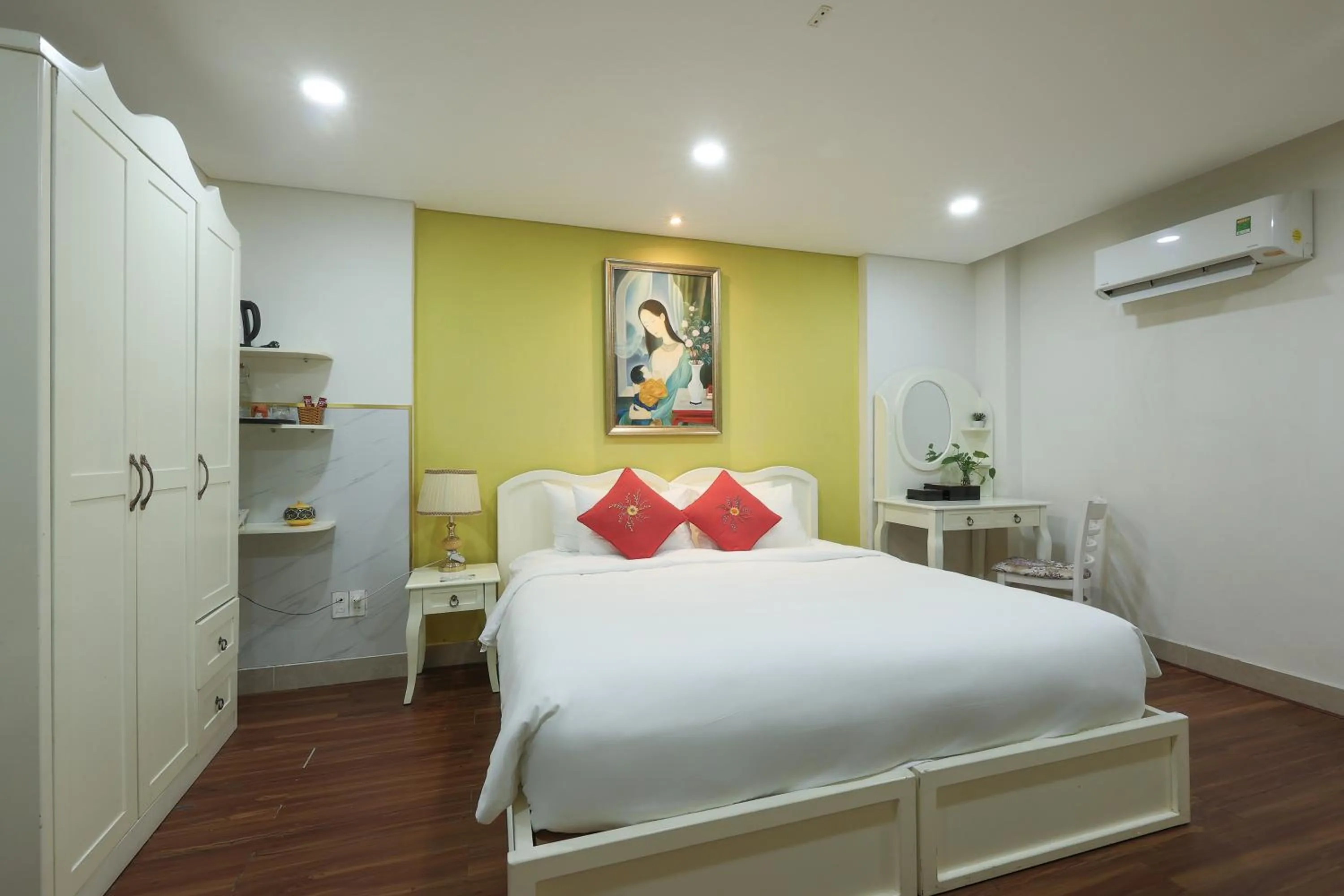 Bed in Chez Mimosa Petite - Free Laundry