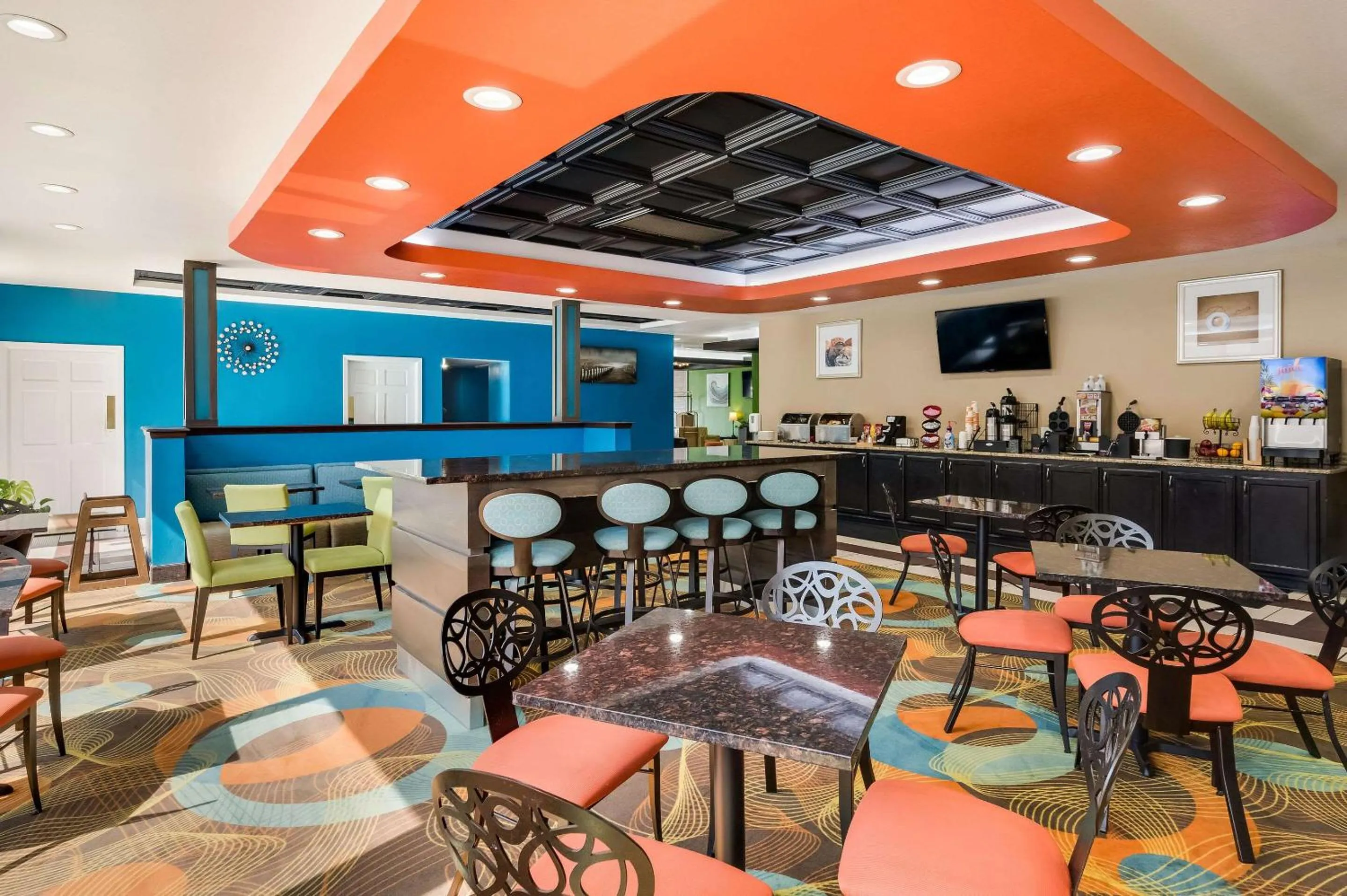 Breakfast in Clarion Inn & Suites Russellville I-40