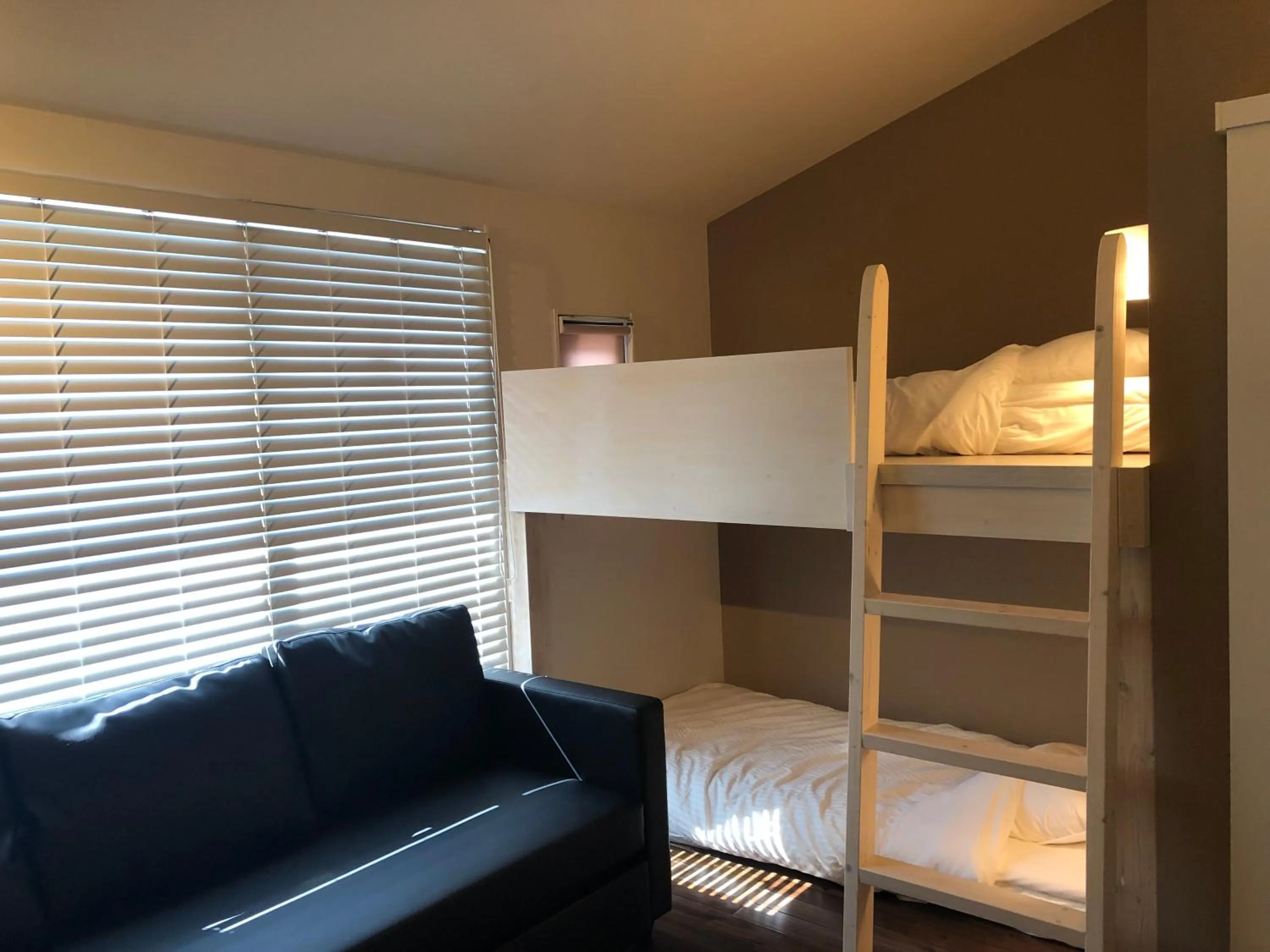 bunk bed, Bed in Condominium MIRAHAKONE