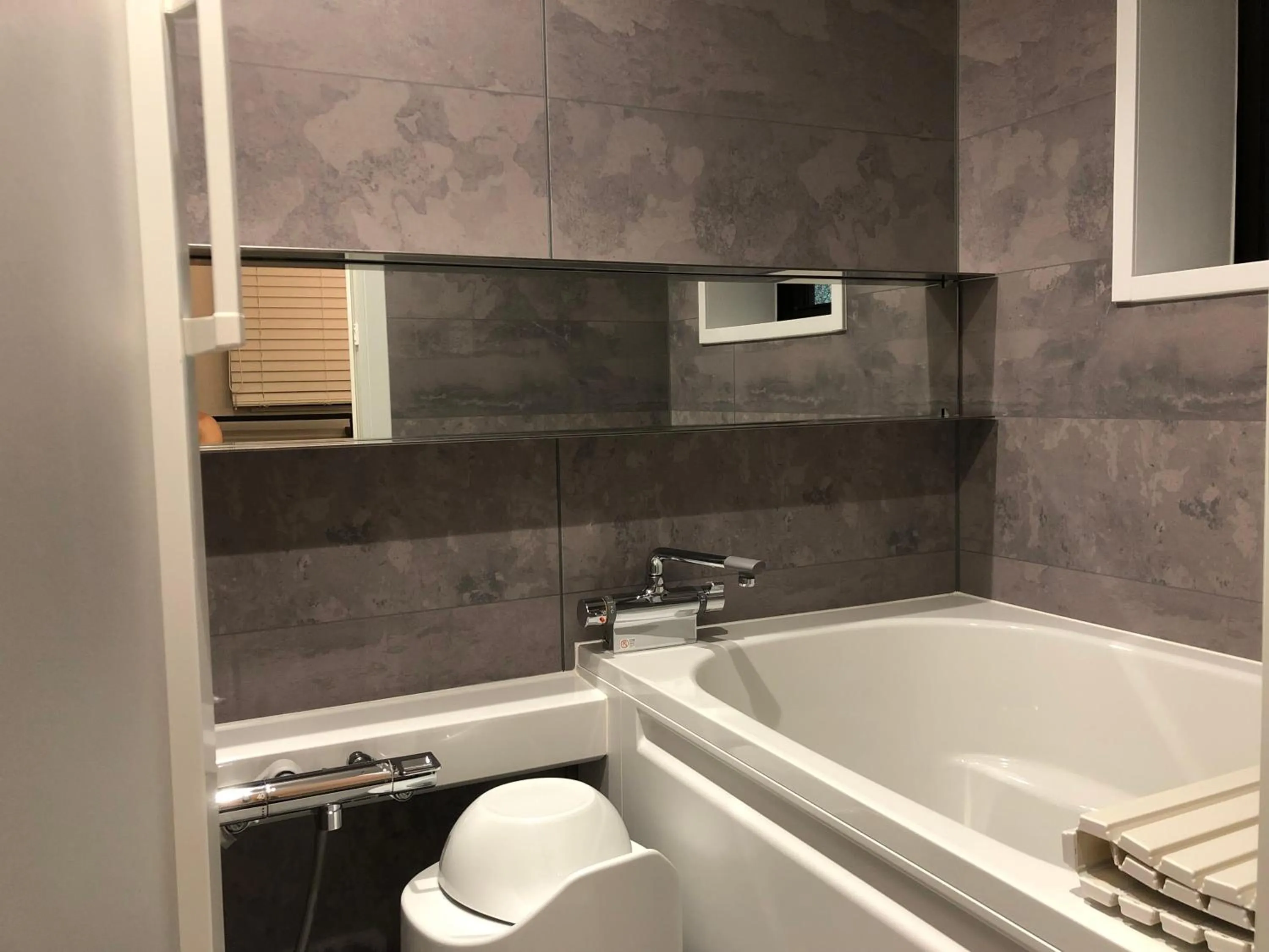 Bathroom in Condominium MIRAHAKONE