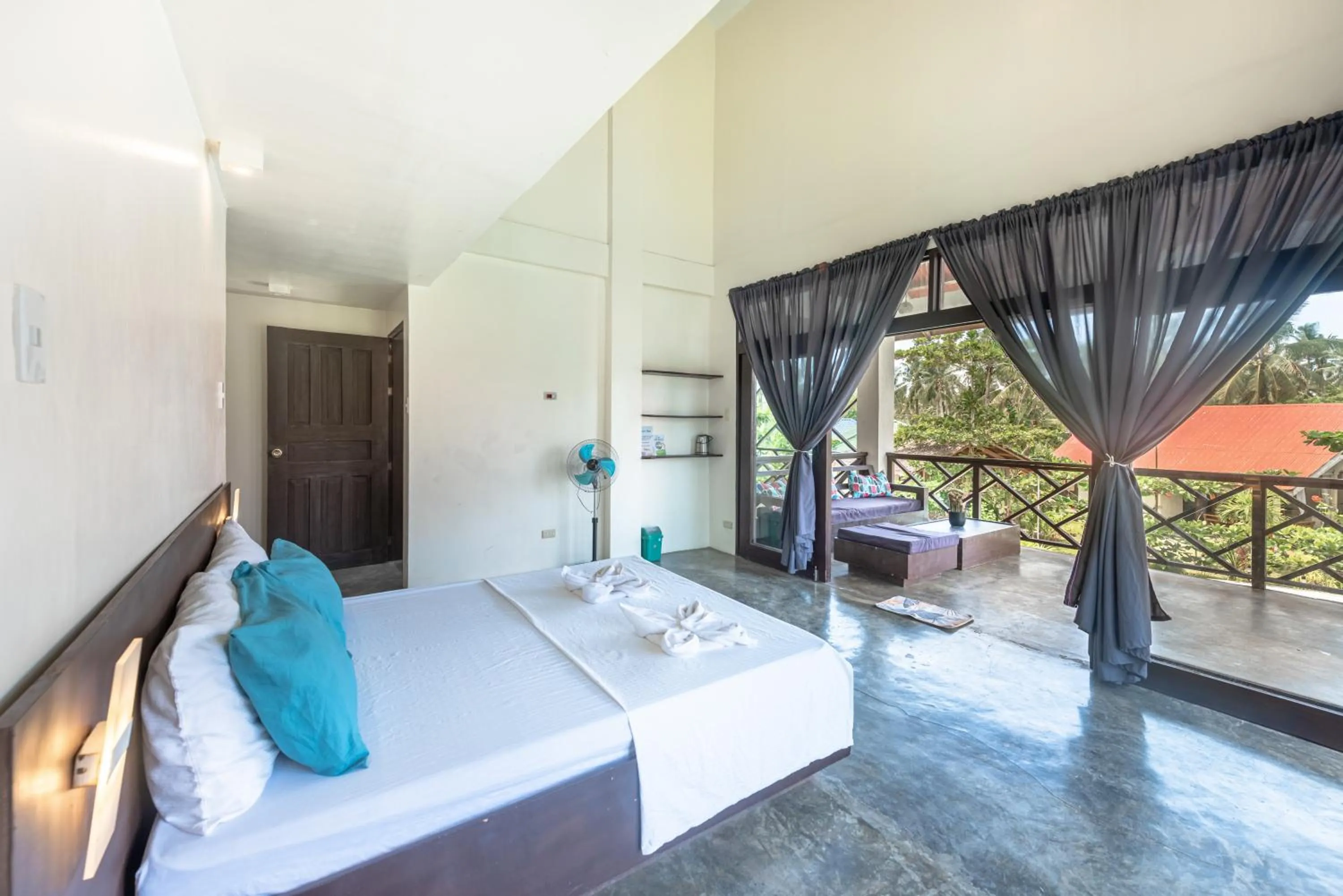 Bed in Ohana Resort Siargao