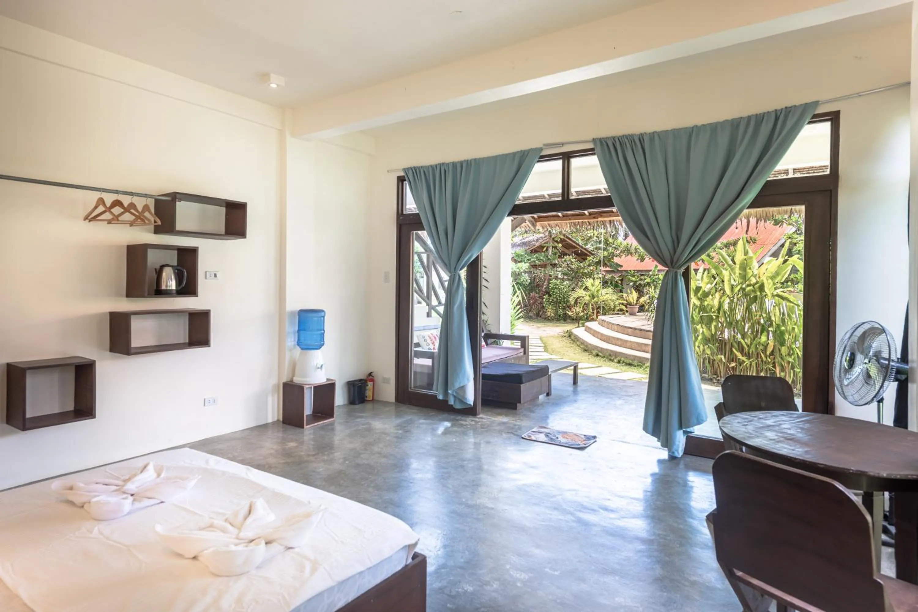 Bed in Ohana Resort Siargao