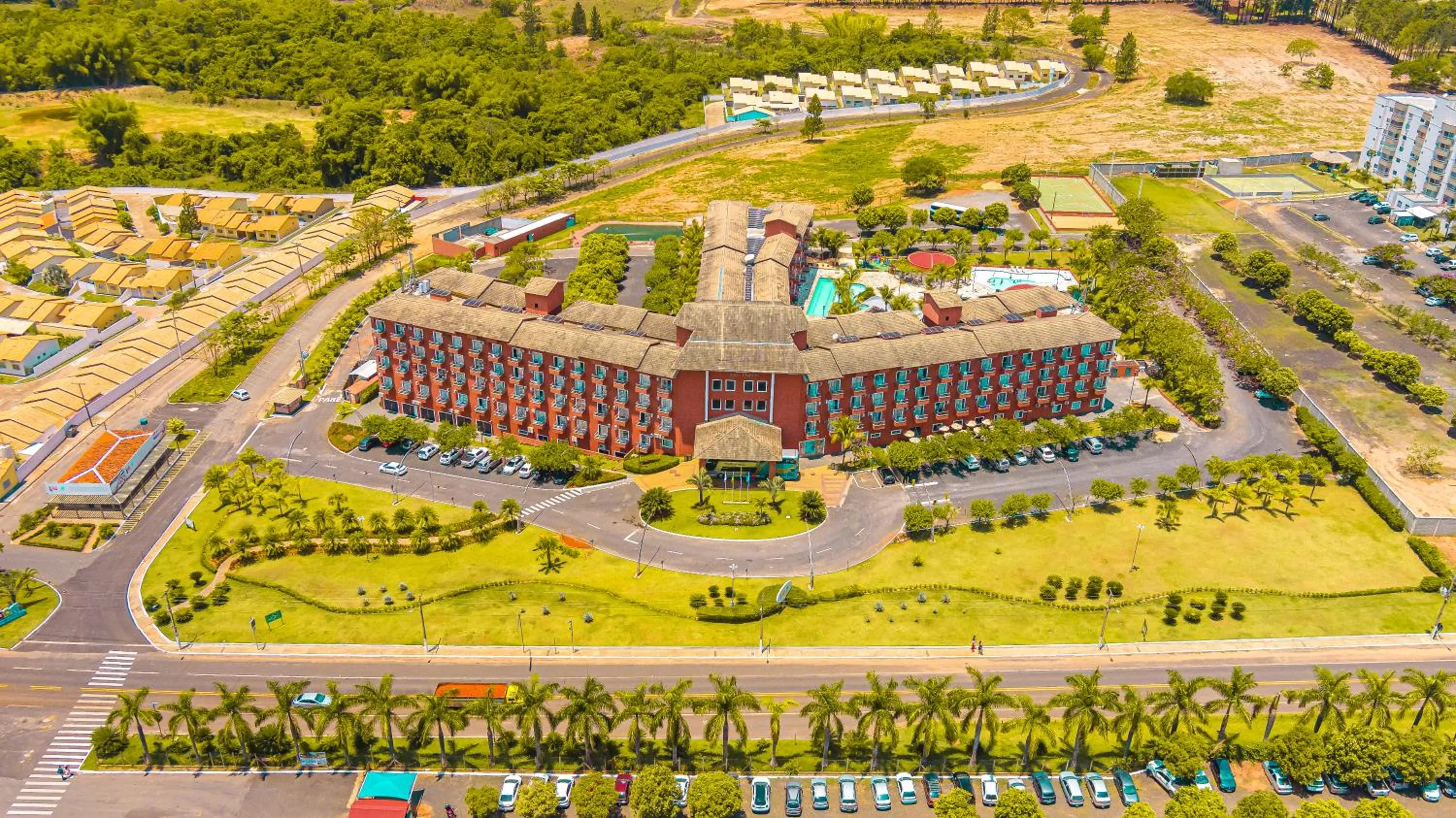 Property building in Lagoa Quente Hotel - LAGOA OFICIAL