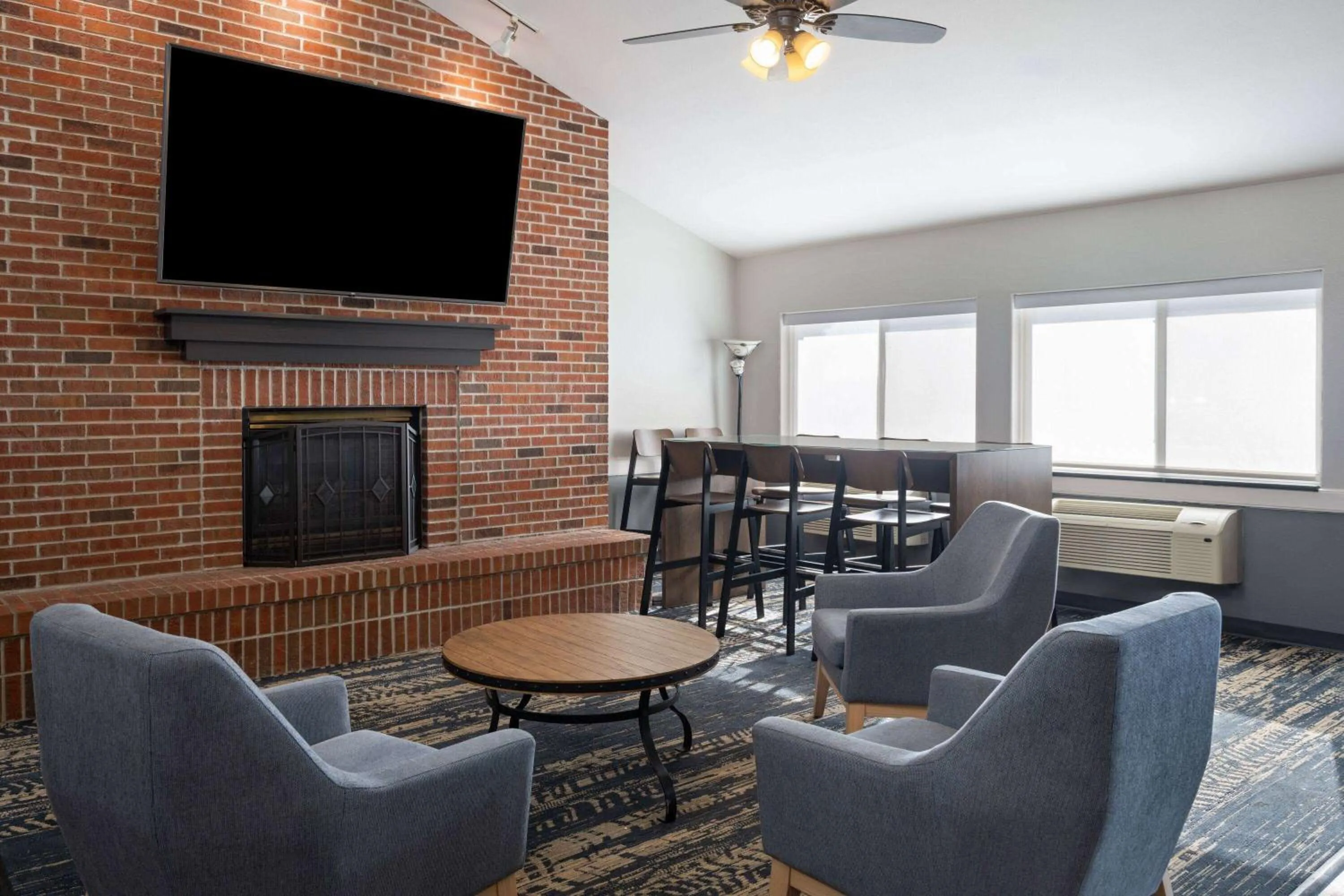 Lobby or reception in AmericInn by Wyndham Beaver Dam