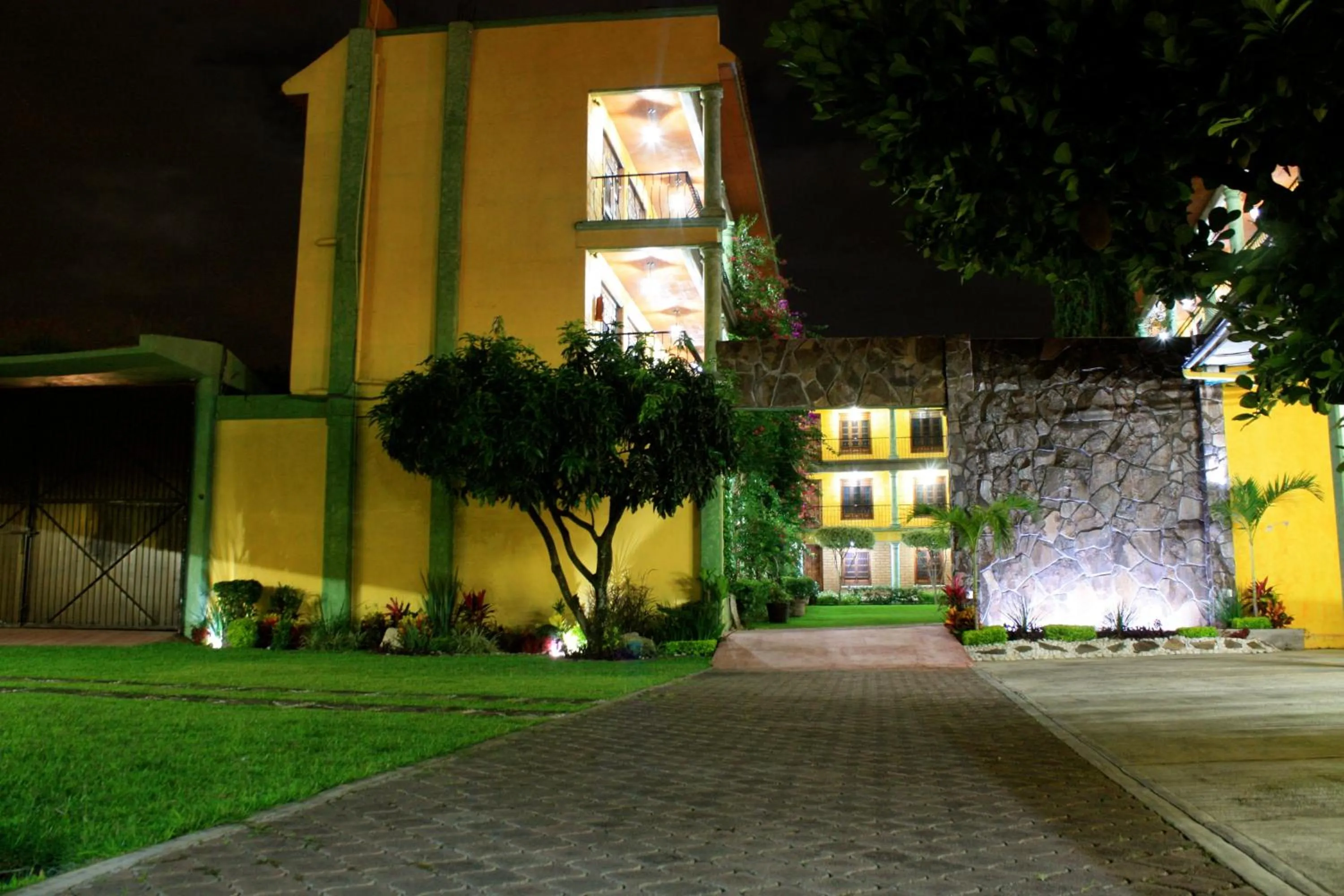 Facade/entrance in Hotel Oaxtepec