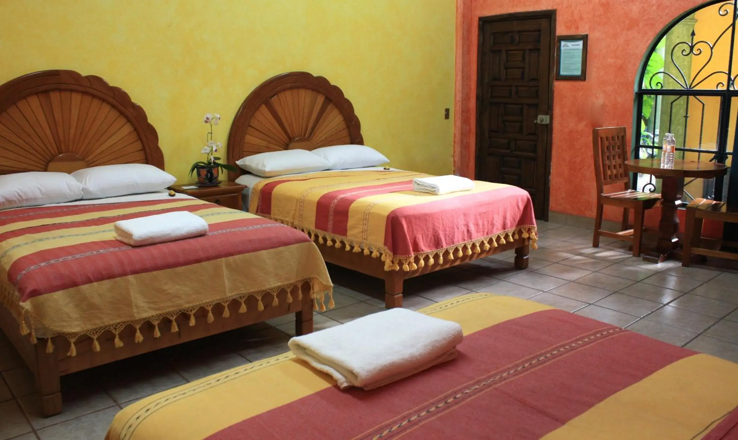 Triple Room in Hotel Oaxtepec Triple Room in Hotel Oaxtepec